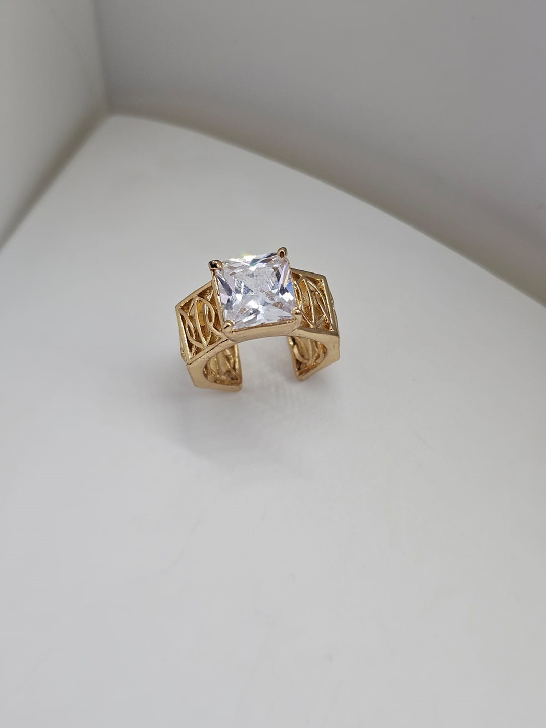 GAURISH BESPOKE JEWELLERY Spaced Gold-Plated Artificial Stones Studded Ring