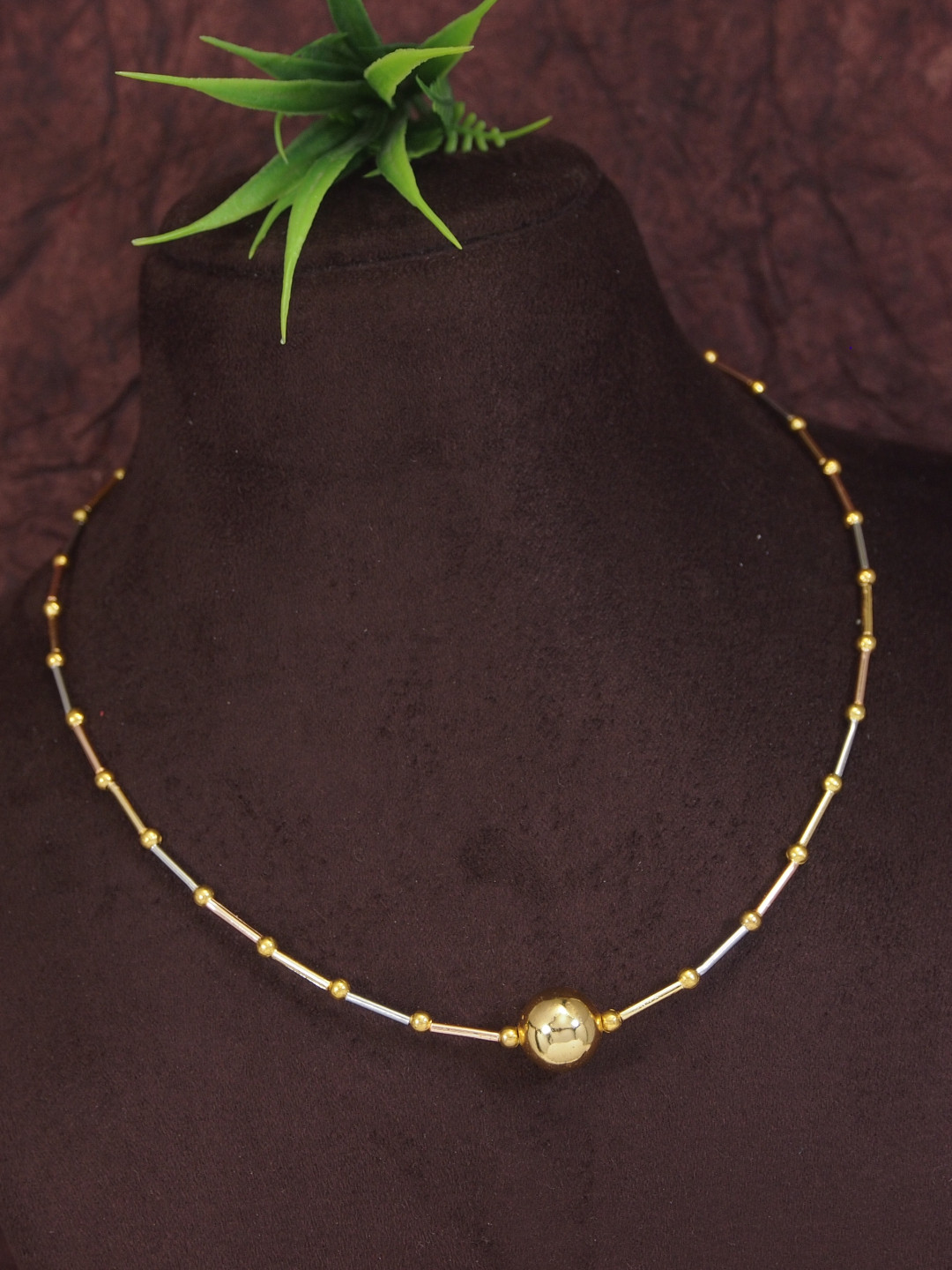 V FASHION JEWELLERY Handcrafted Necklace