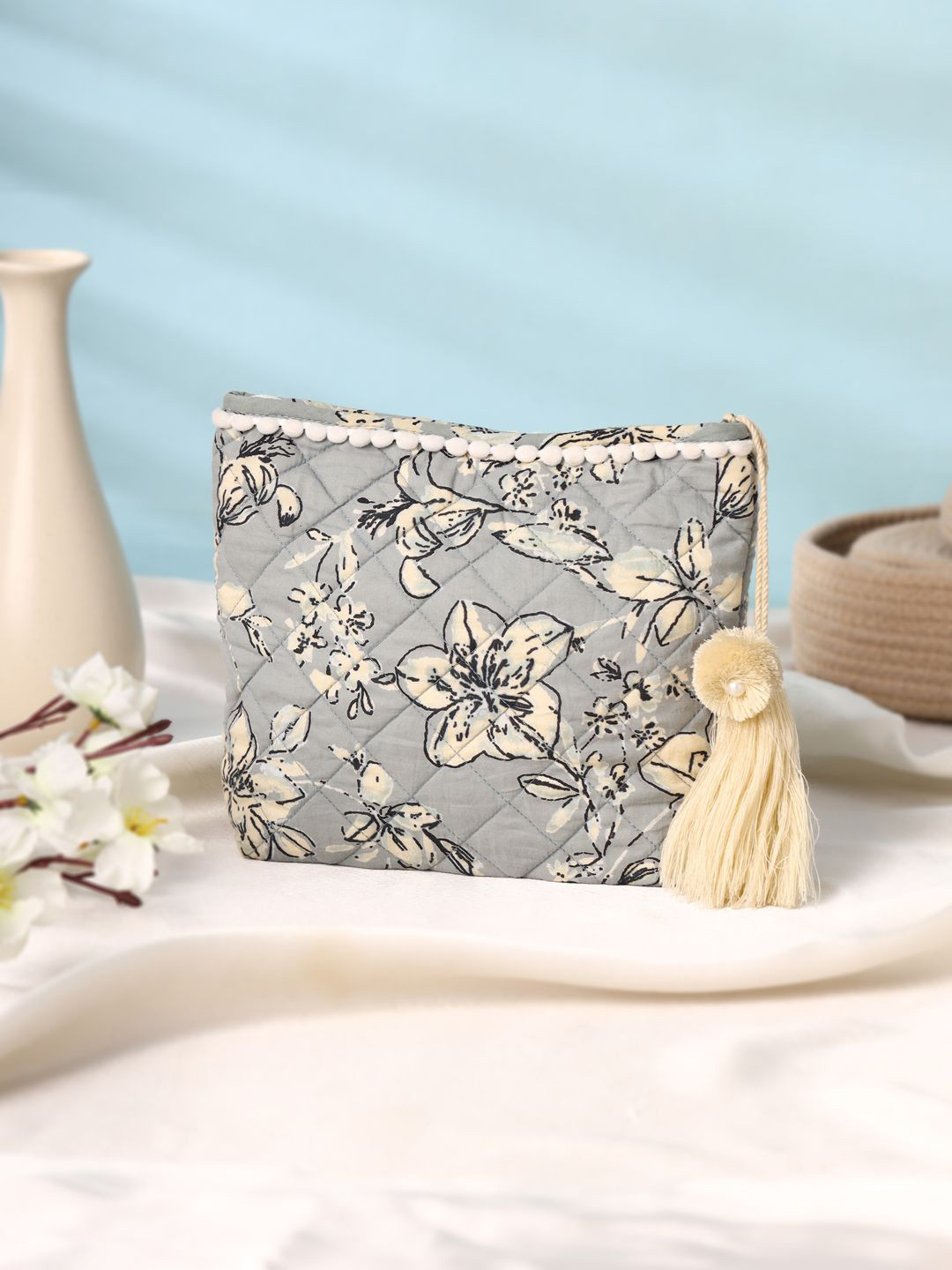 SANSKRUTIHOMES Women Floral Printed Structured Cotton Sling Bag