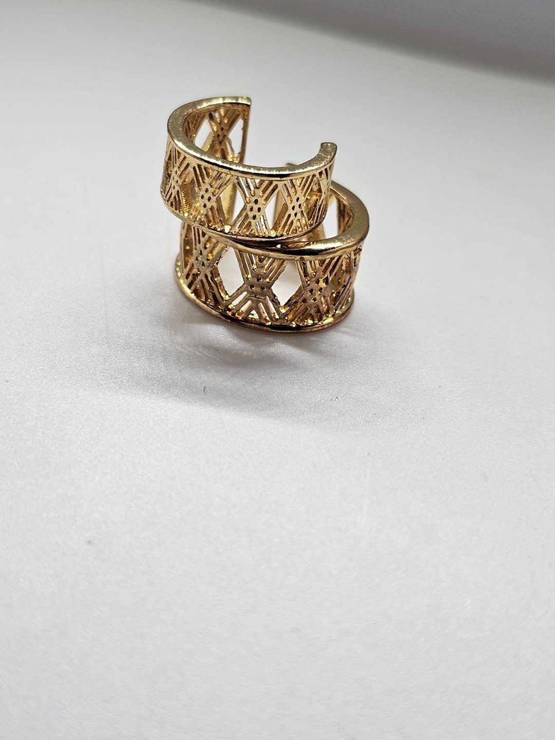 GAURISH BESPOKE JEWELLERY Set Of 2 Gold-Plated Criss Cross Ring