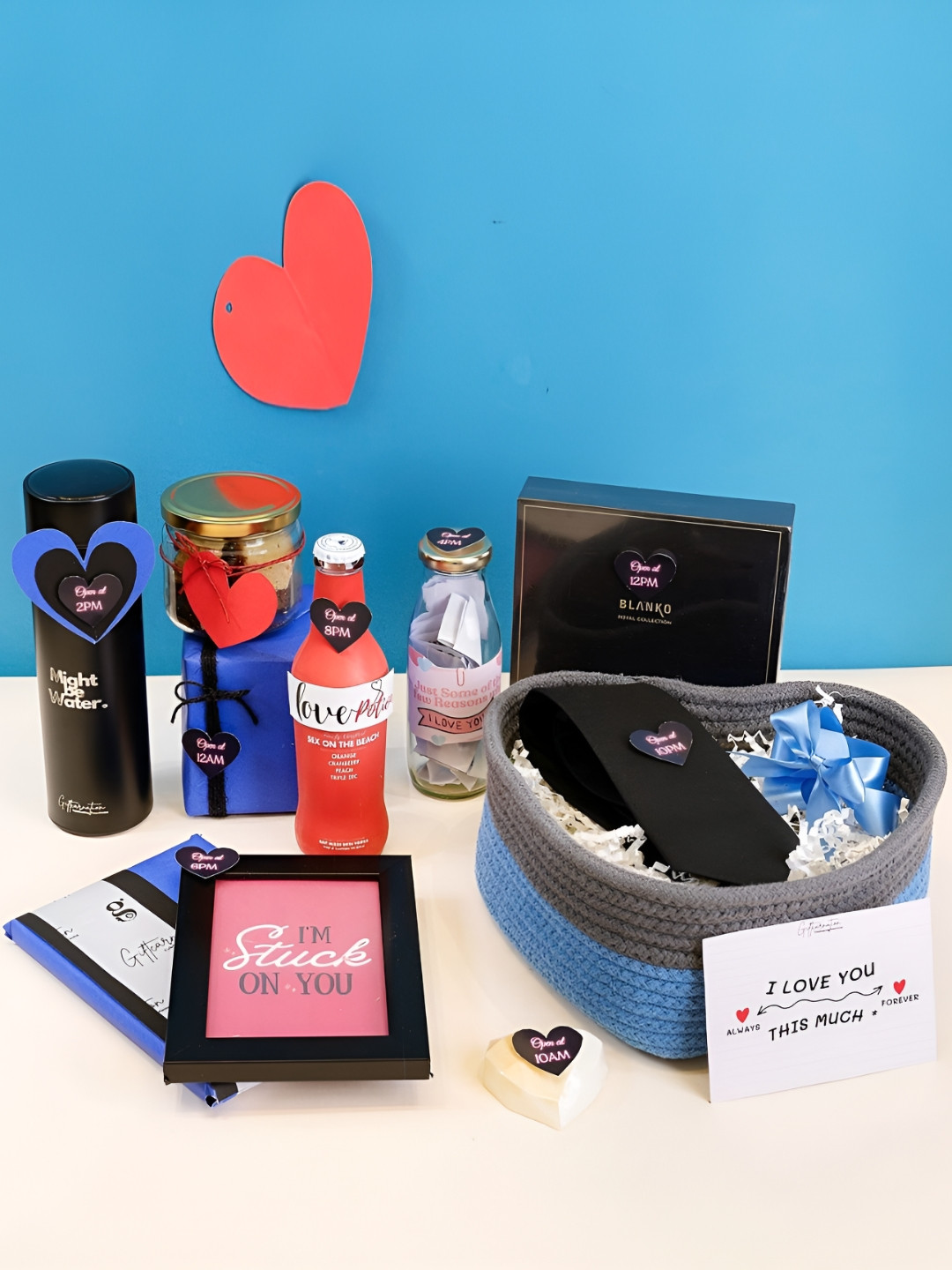 Giftcarnation Blue 9 Pieces 24 Hour Gift Hamper