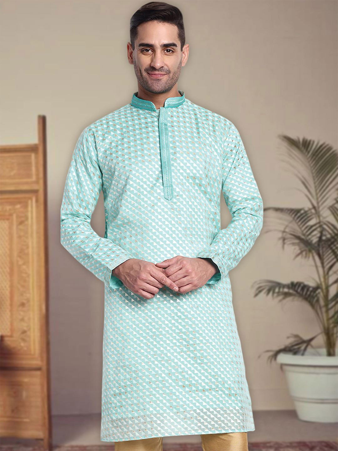 Tesmare Geometric Woven Design Mandarin Collar Banarasi Straight Kurta With Trouser
