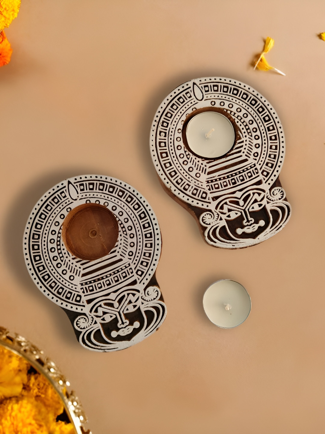 MAATIR DESIGNS Tan & White 2 Pieces Textured Wooden Kathakali Tea Light Candle Holders