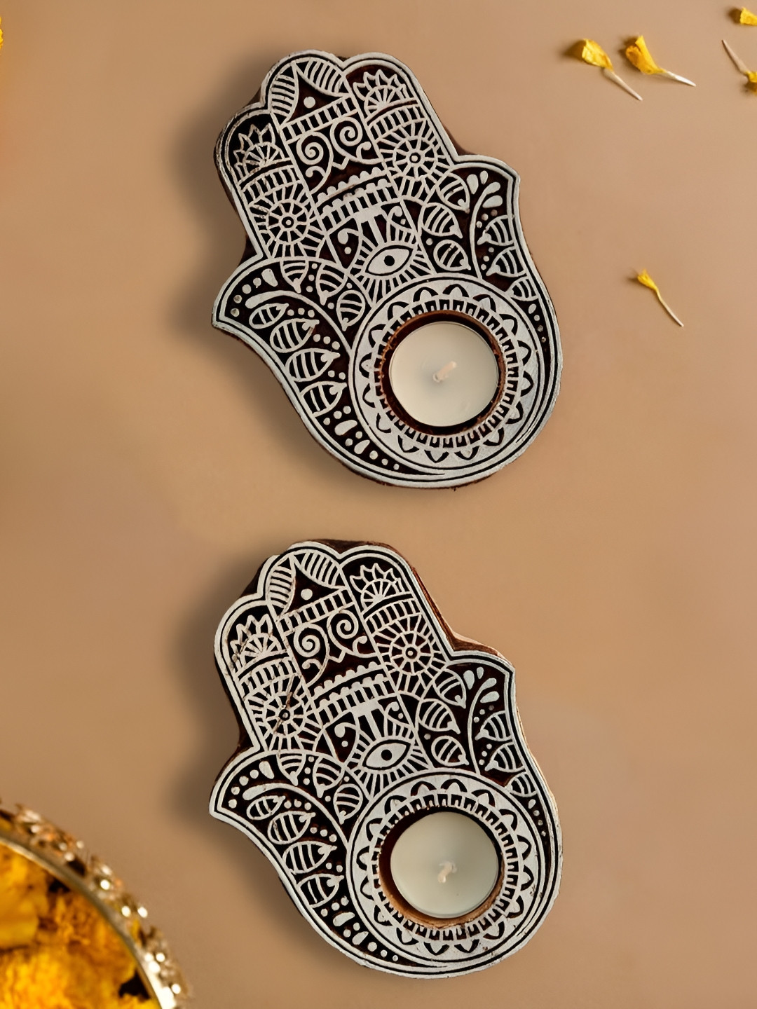 MAATIR DESIGNS Tan & White 2 Pieces Wooden Candle Holder