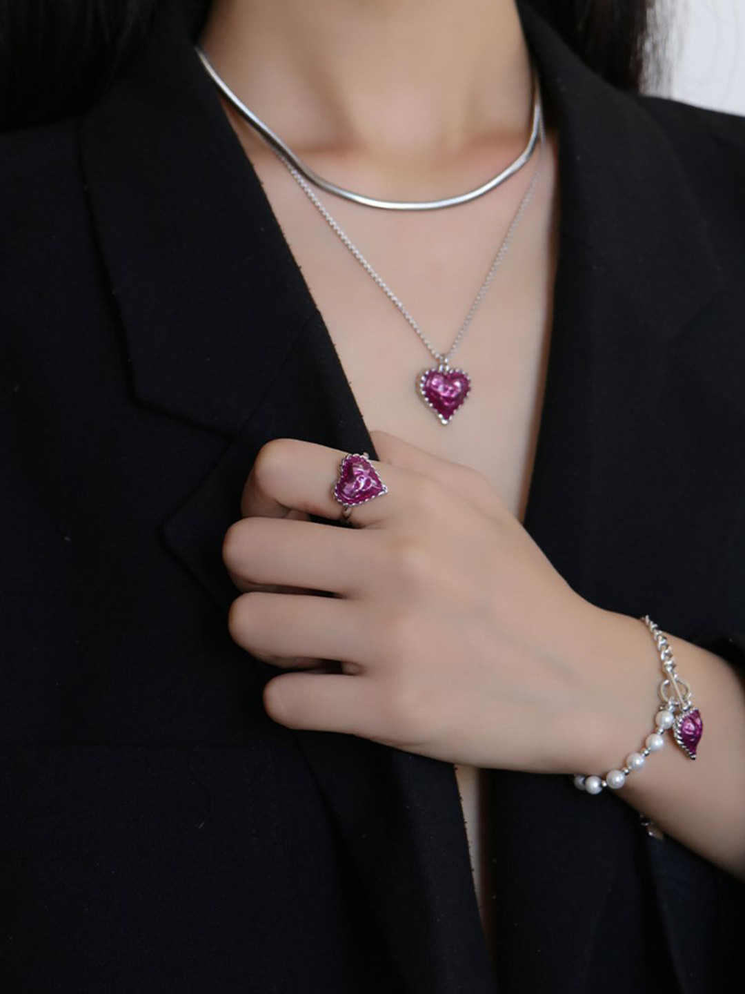 Sahi London Gold-Plated Artificial Stones Studded Love Heart Open Finger Ring