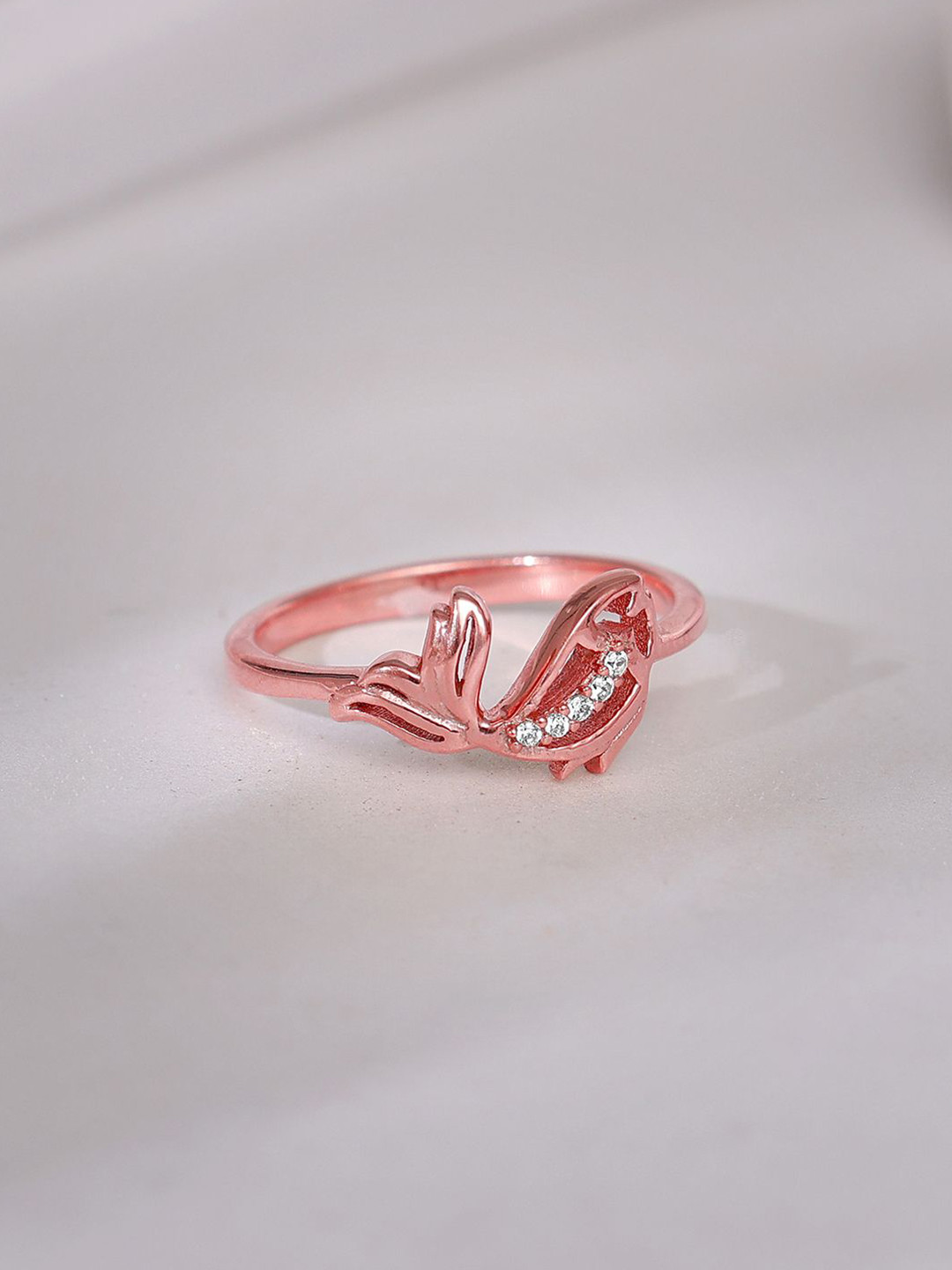 GIVA 925 Silver Rose Gold-Plated Zircon Studded Diving Fish Finger Ring