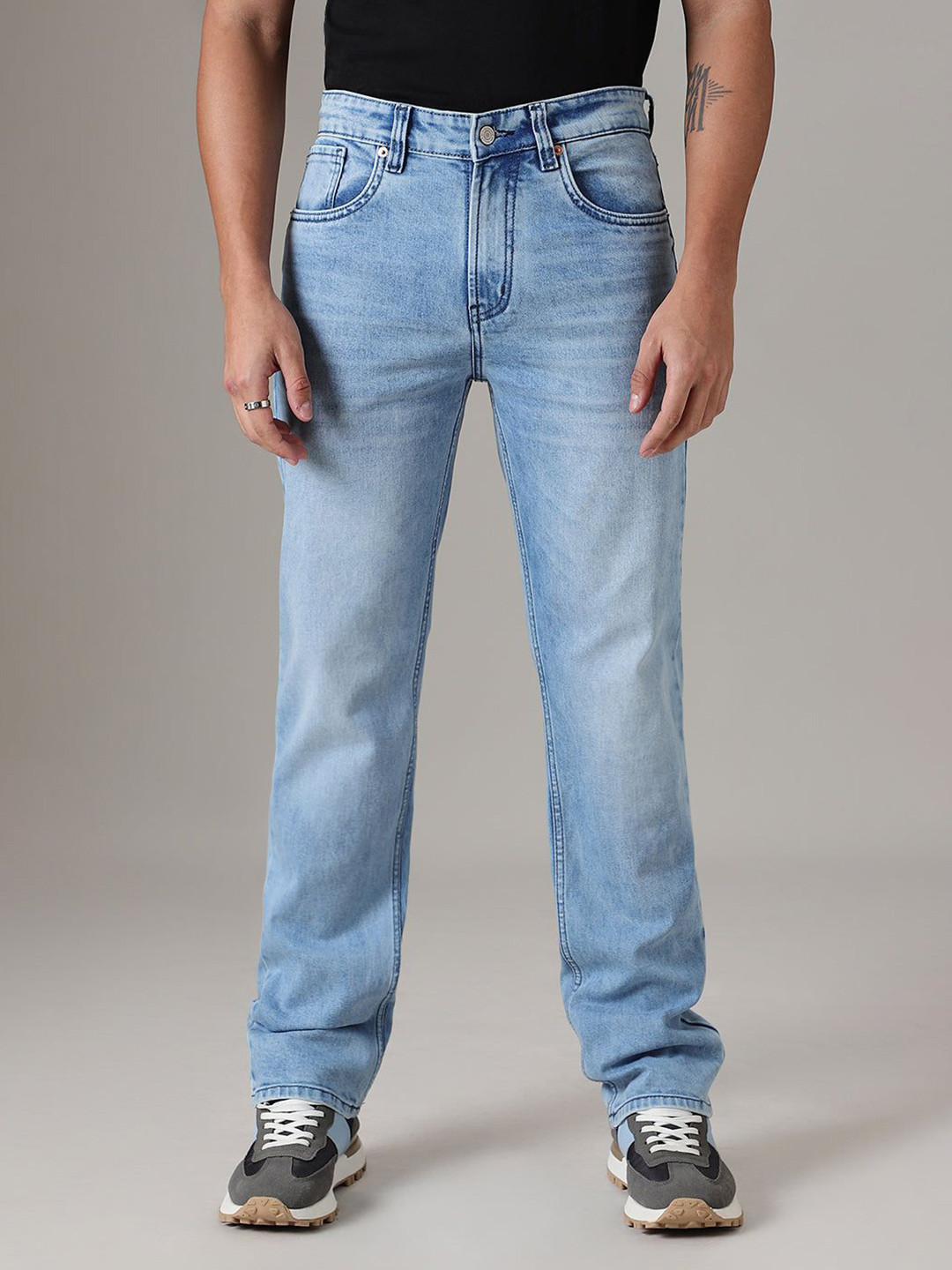 Banana Club Men Straight Fit Stretchable Light Wash Blue Straight Fit Denim Jeans