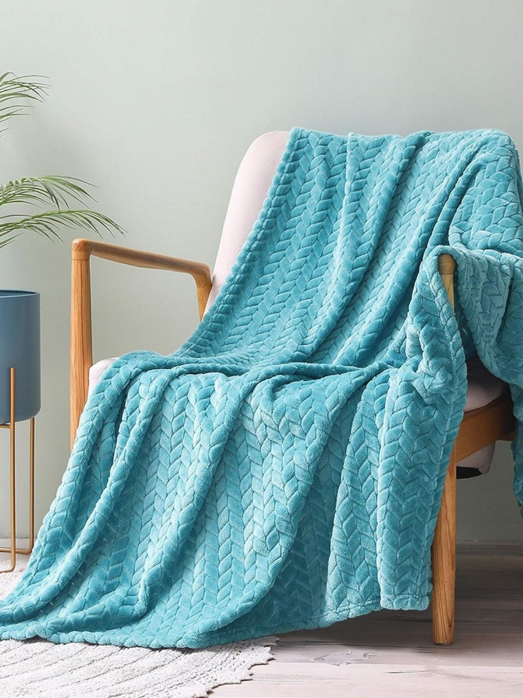 VAS COLLECTIONS Turquoise Blue Fleece 300 GSM AC Room Double Bed Blanket