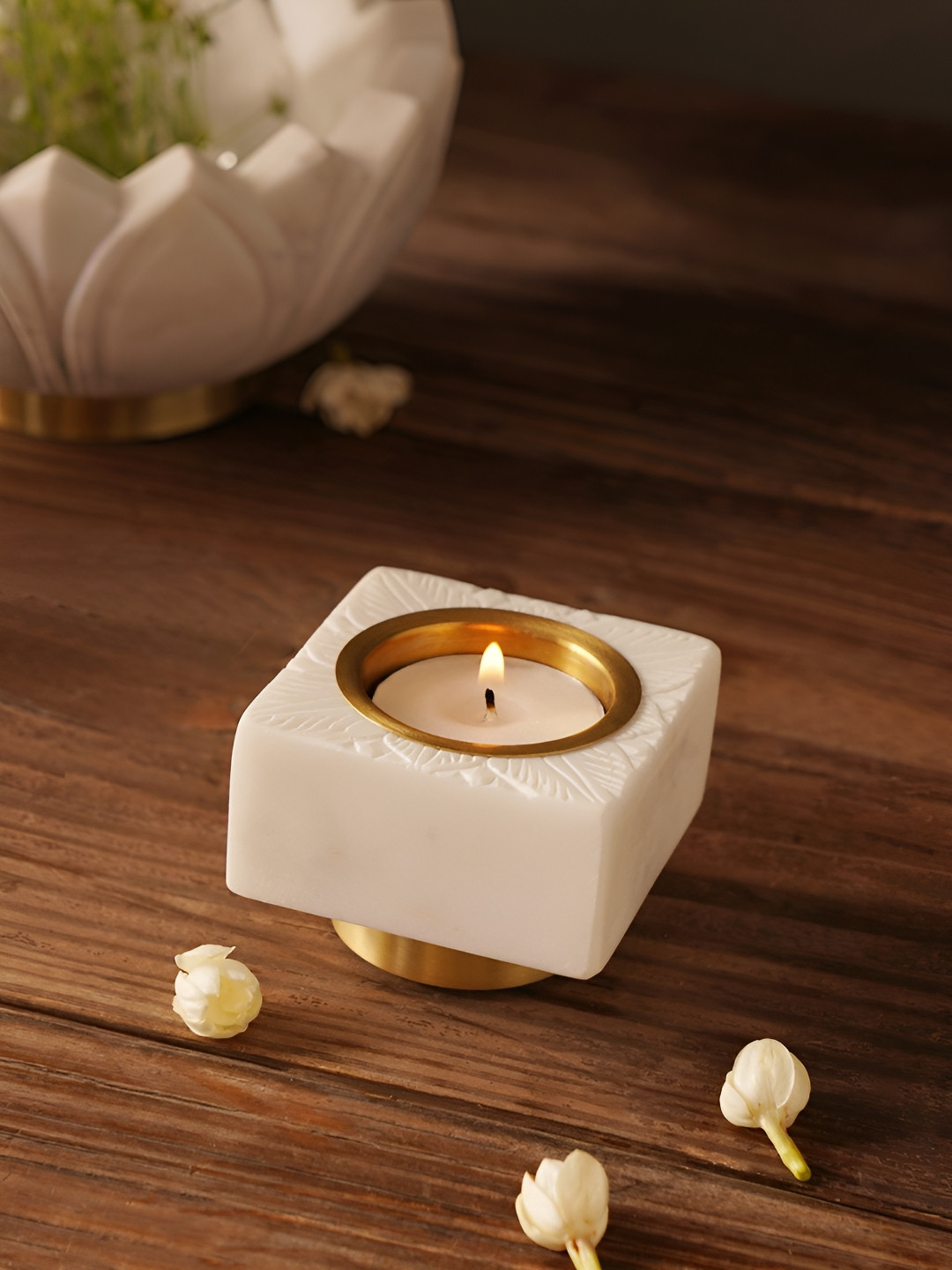 JAYPORE White Square Shaped Marble Candle Holder