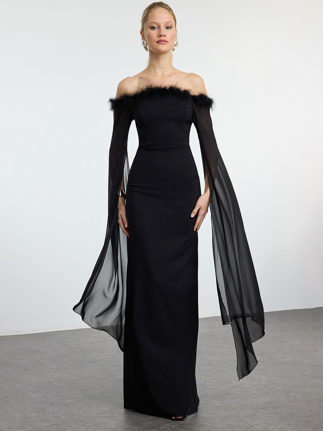 Trendyol Women Off-Shoulder Back Slits Bodycon Maxi Dress