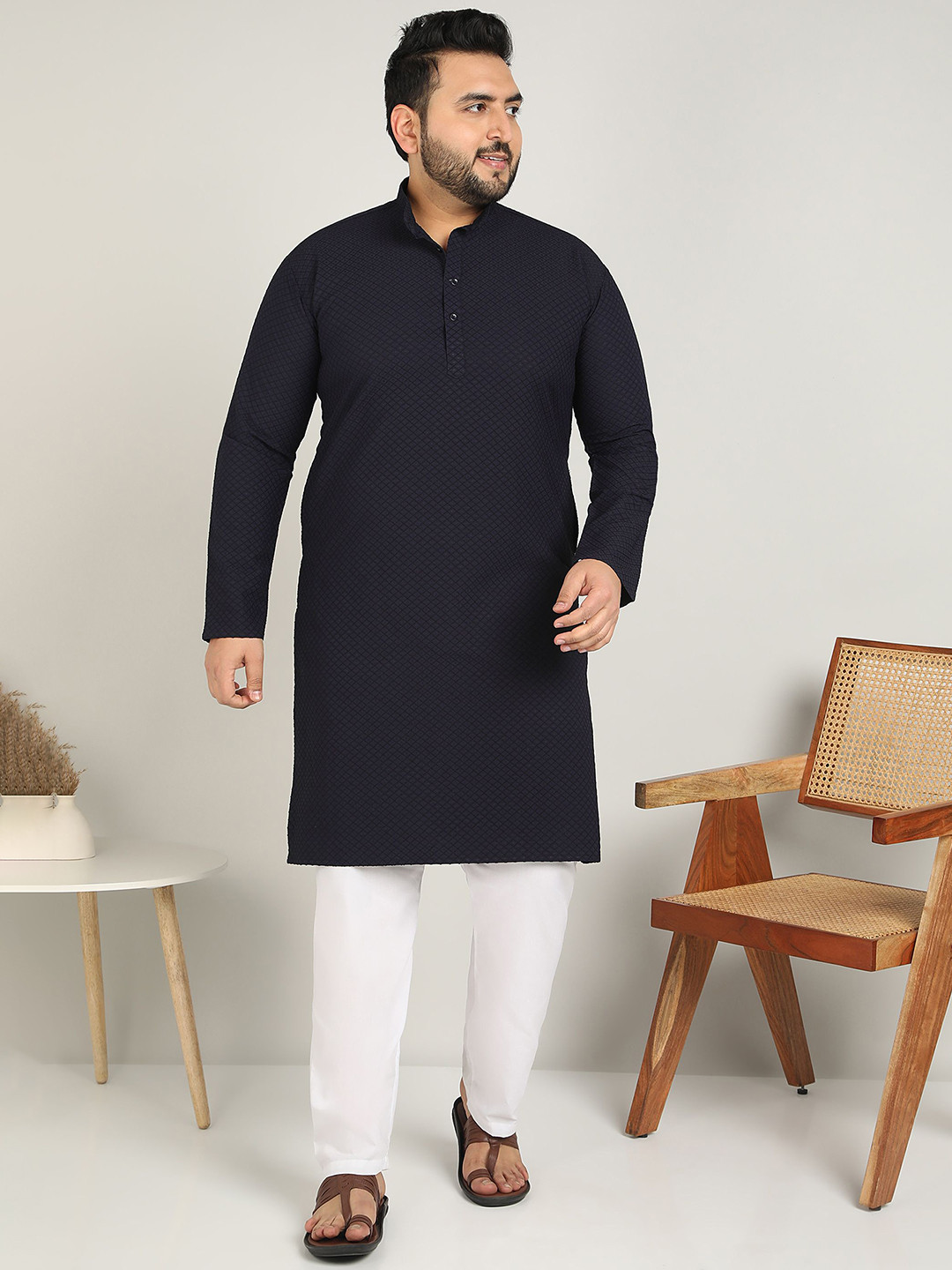 ADWYN PETER Geometric Embroidered Mandarin Collar Straight Kurta