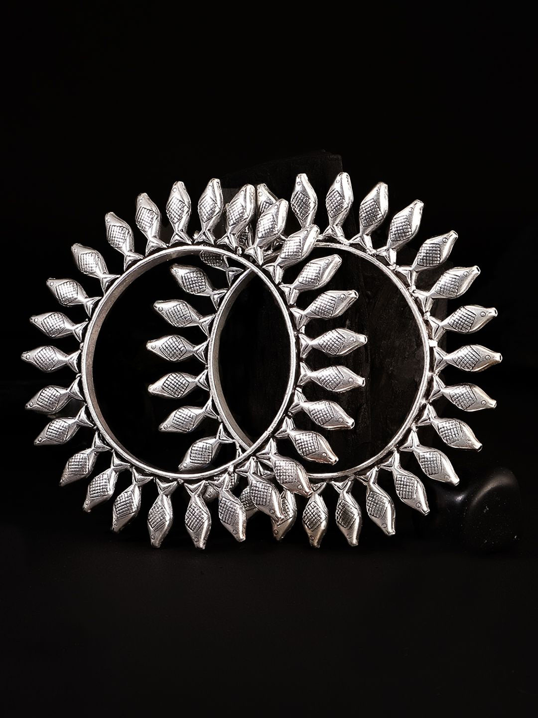 Sangria Set Of 2 Silver-Plated Fish Bangles