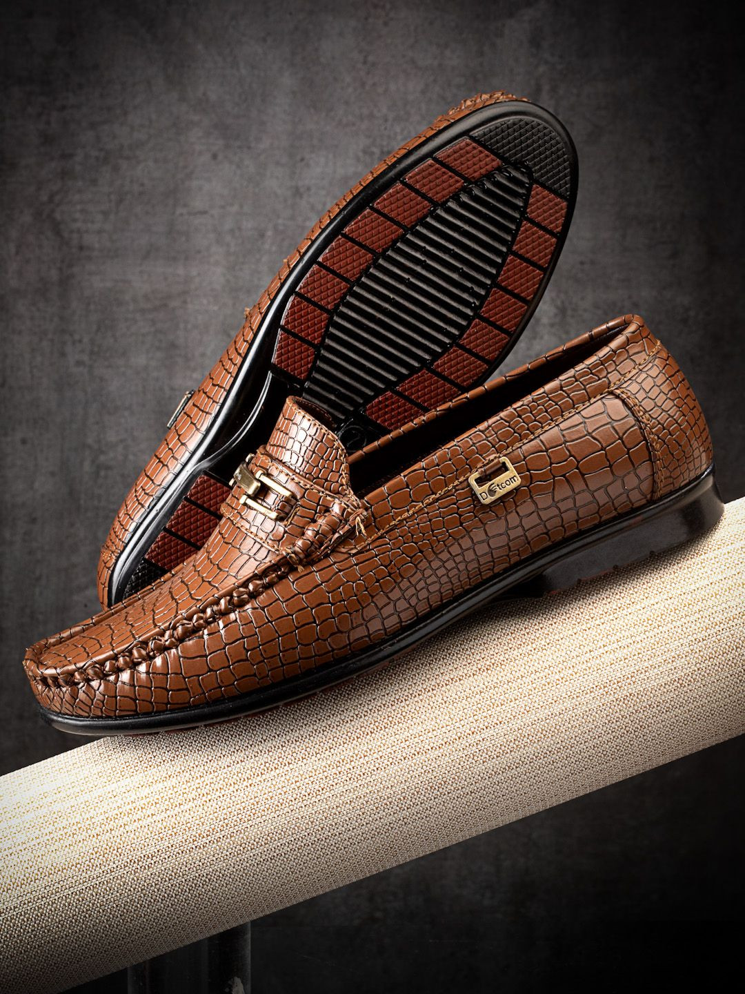 Action Men Drive Textured Moisture Wicking Loafers