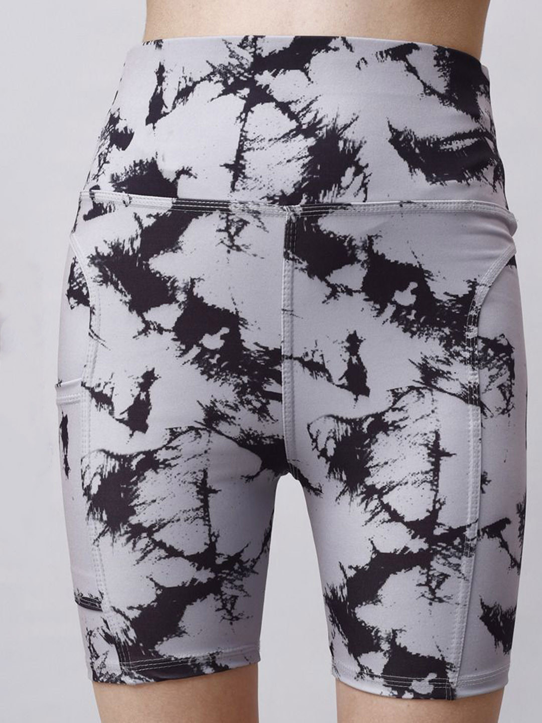 POOJARAN SAREE Women Printed High Rise Short