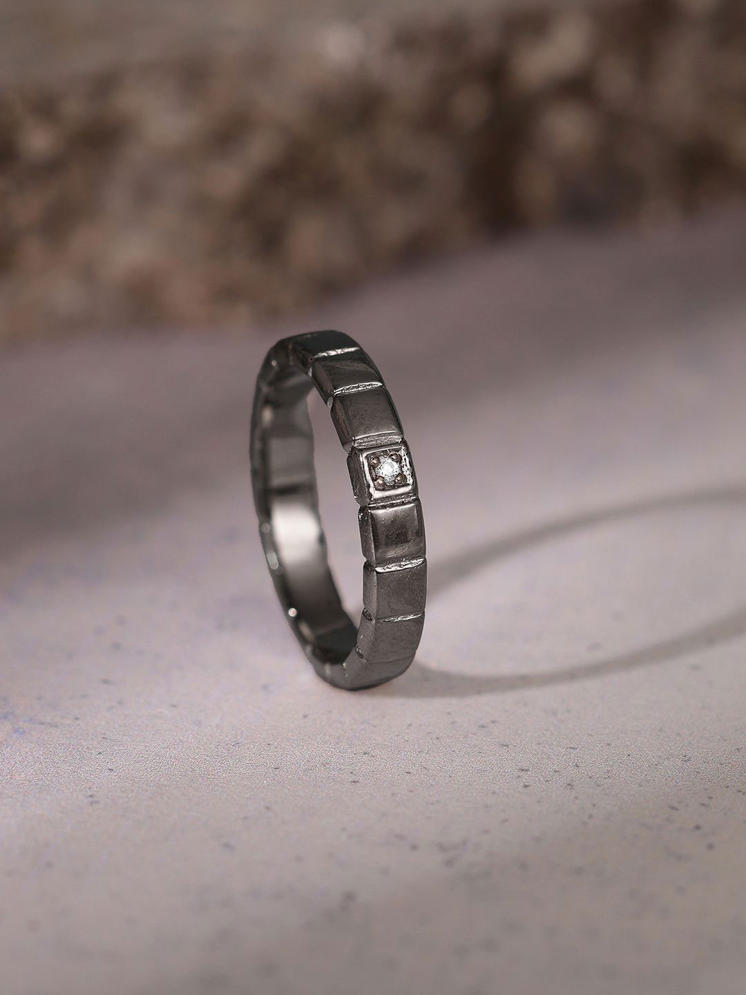 GIVA Men 925 Sterling Silver Rhodium-Plated Stone-Studded Warrior Will Finger Ring