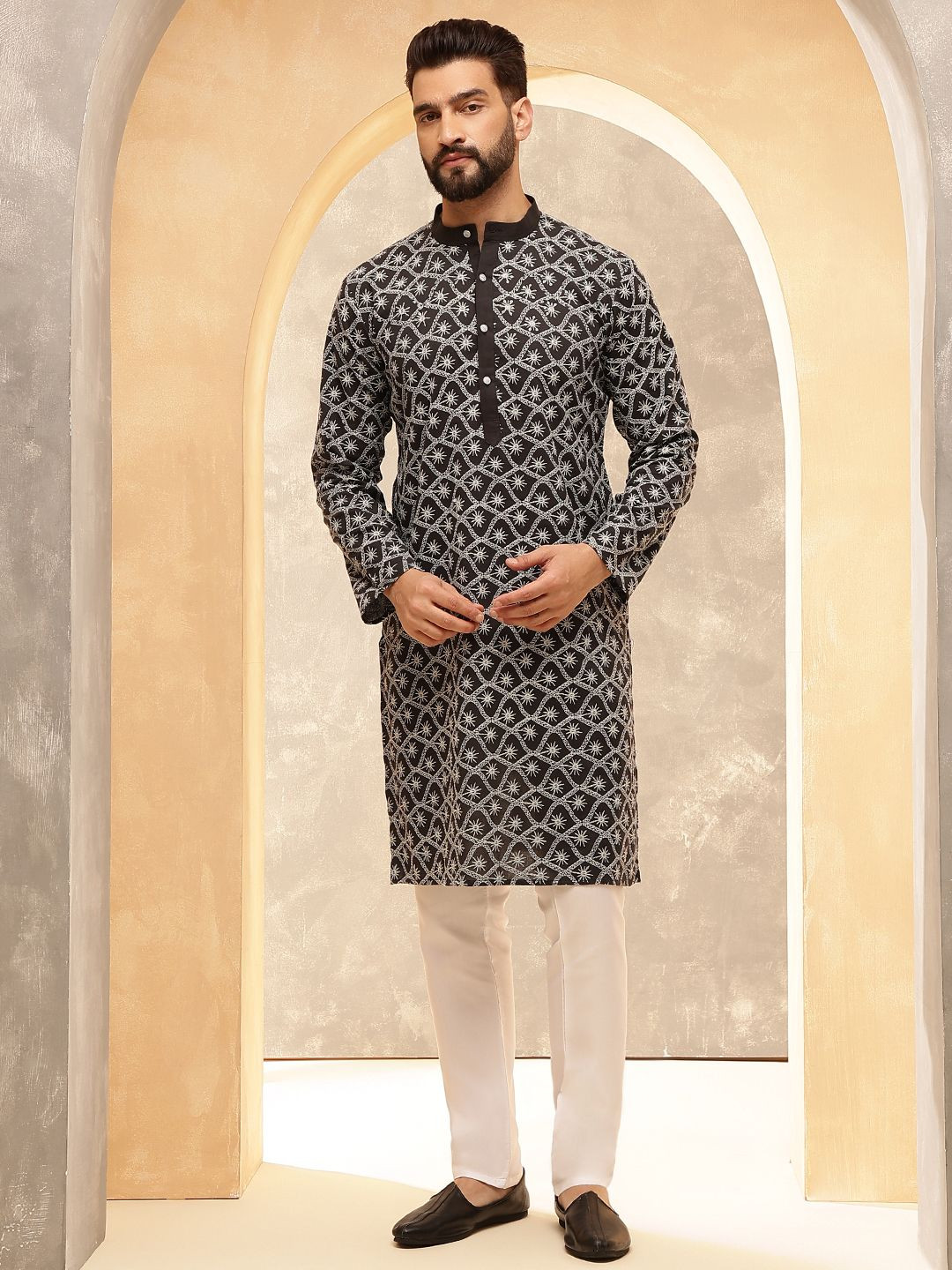 Anouk Black And White Floral Embroidered Band Collar Pure Cotton Kurta With Trouser