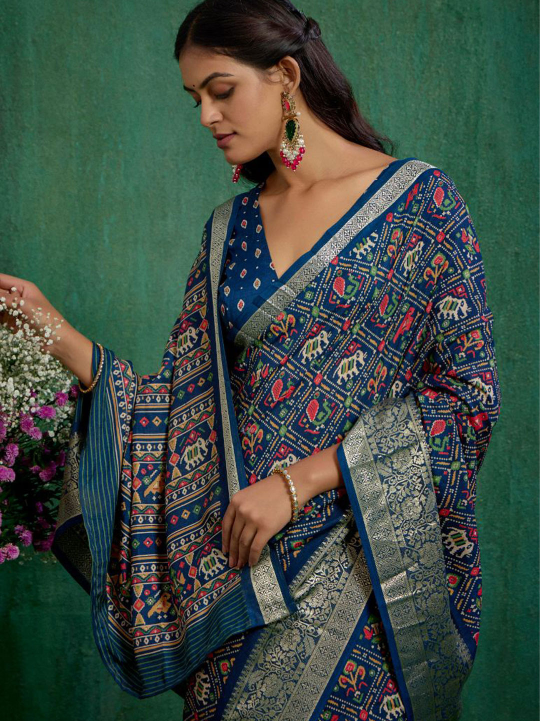 Sangria Patola Printed Saree With Border