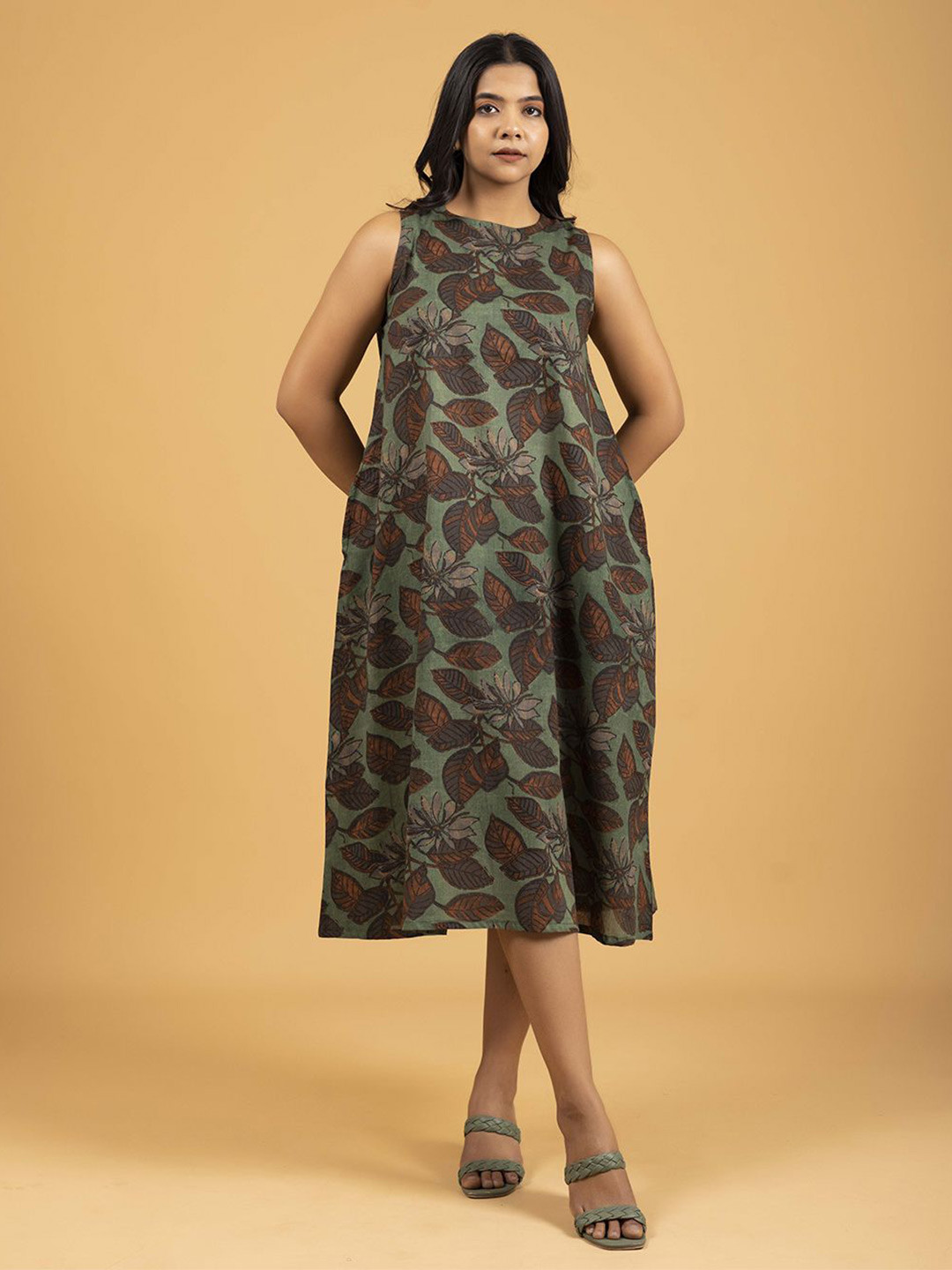 SPARSA Print A-Line Midi Dress