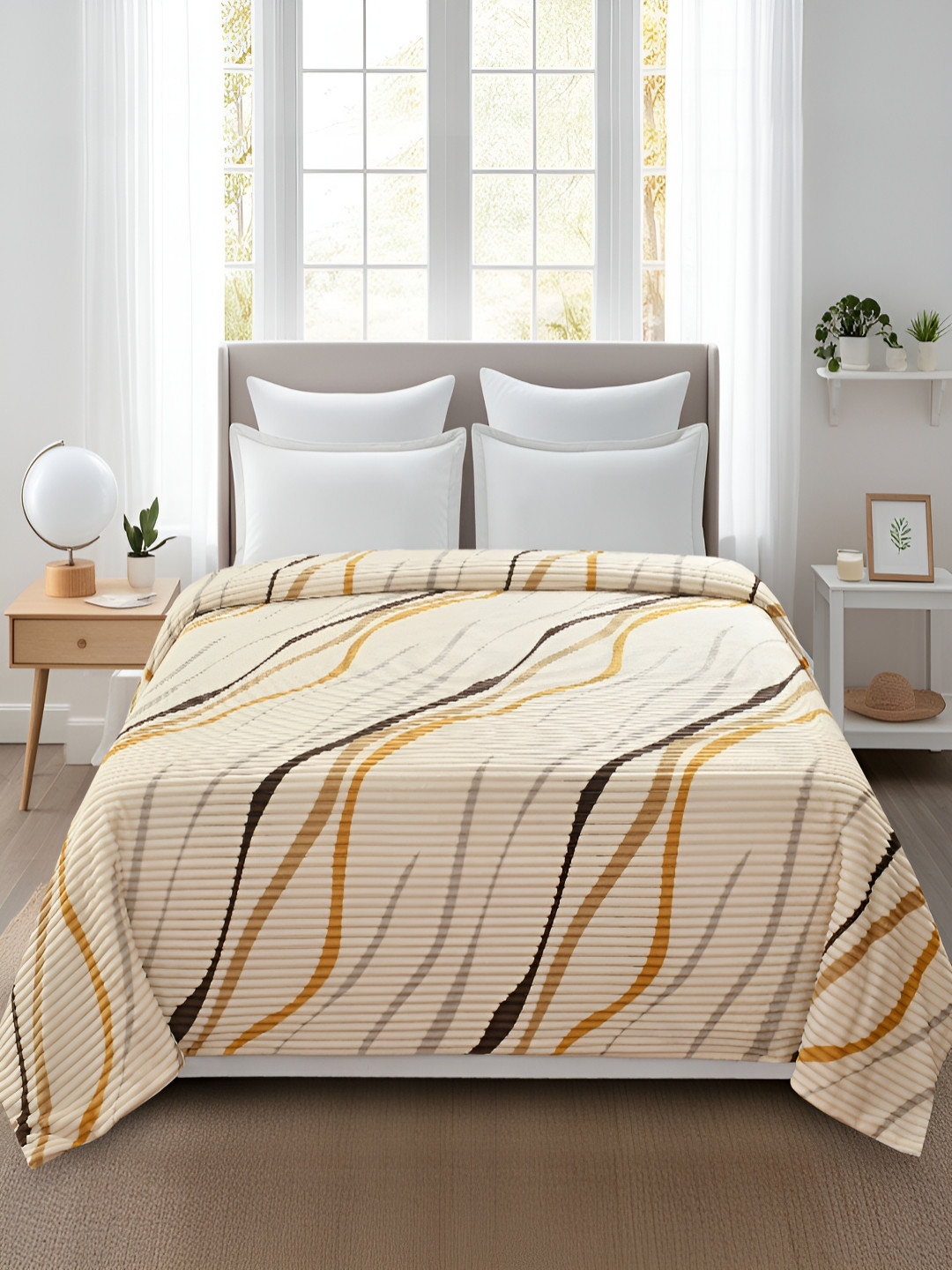 MORADO Cream Colored & Grey Printed 190 GSM Queen Size Duvet Cover