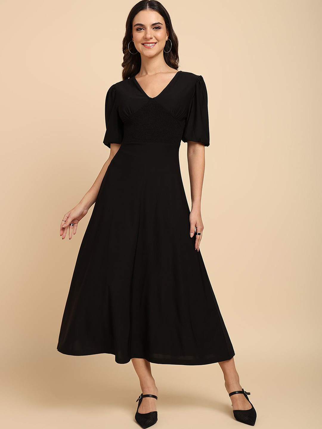SAFFE Women's Black Puff Sleeve V-Neck Waist Back Zipper Solid Maxi Dress