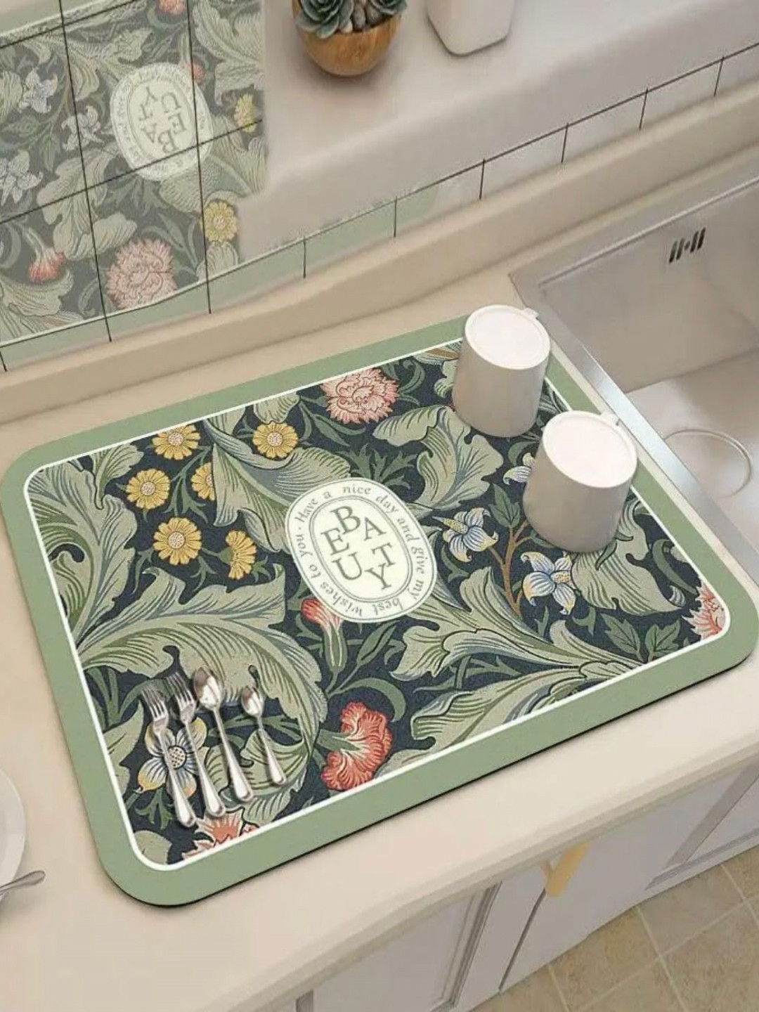 FAVRIA Green &Yellow Printed Dish Drying Mat