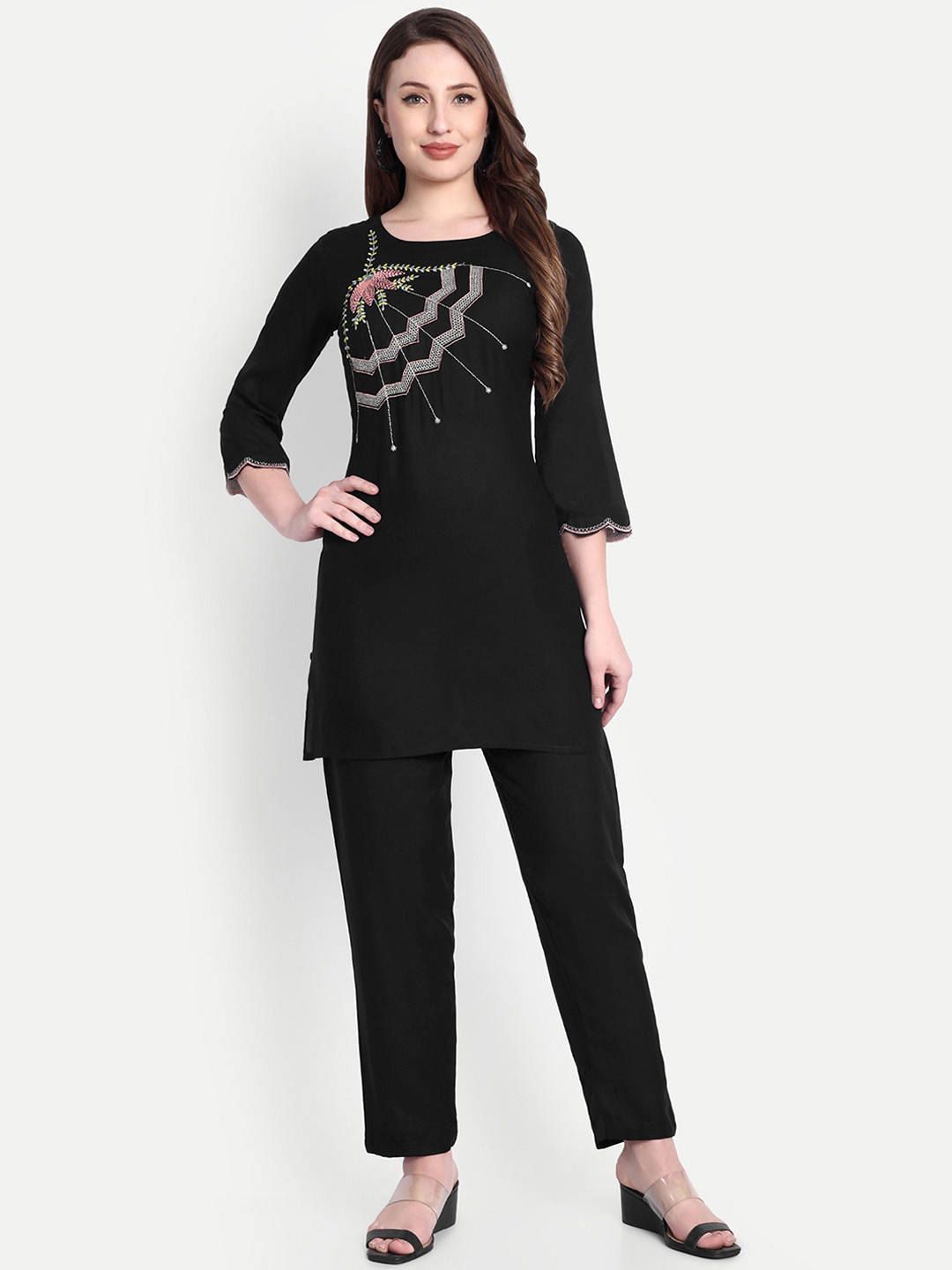 Hujum Floral Embroidered Round Neck Thread Work Tunic With Trousers