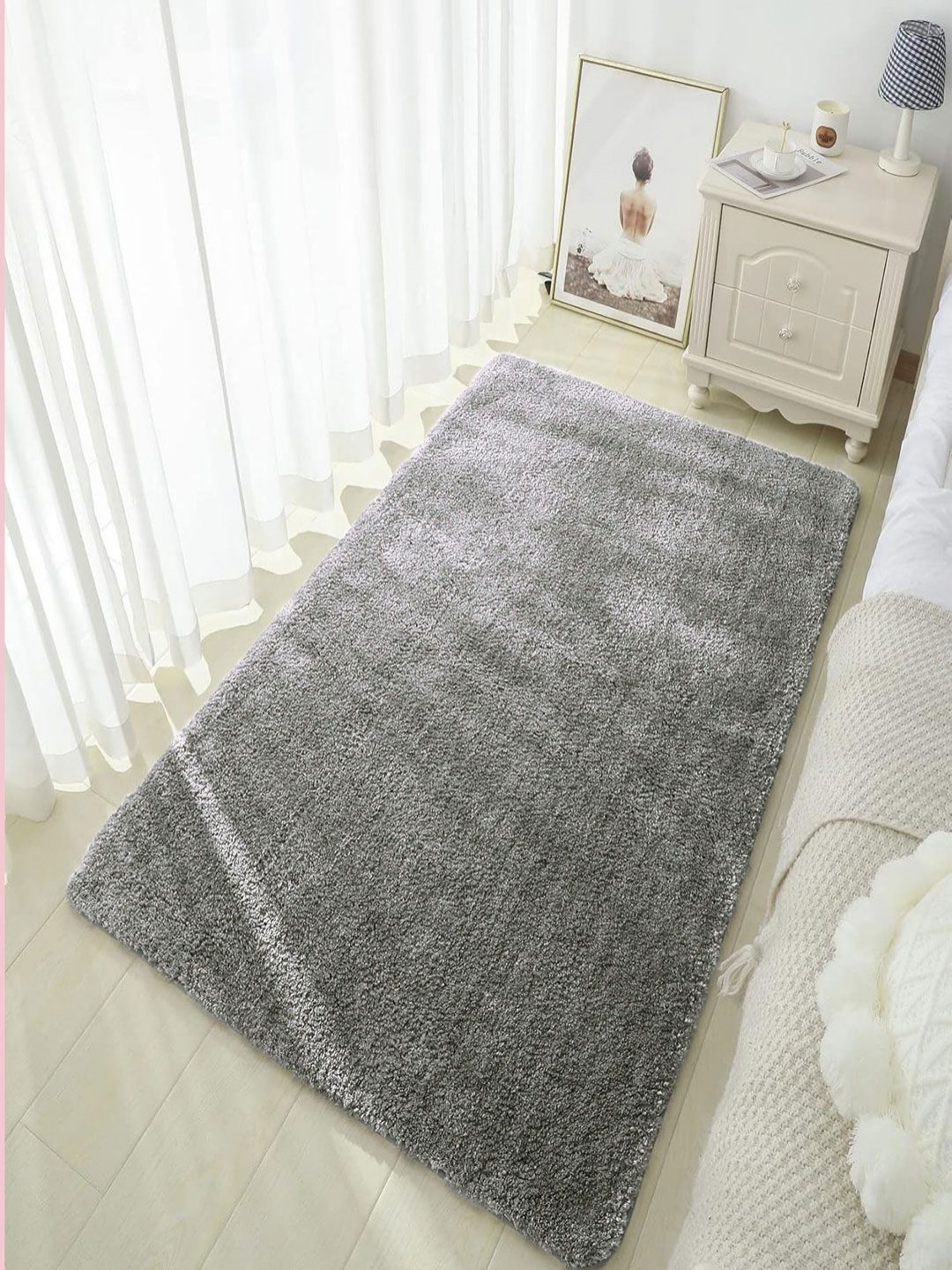 LUXEHOME INTERNATIONAL Grey Anti-Skid Microfiber Shaggy Carpet