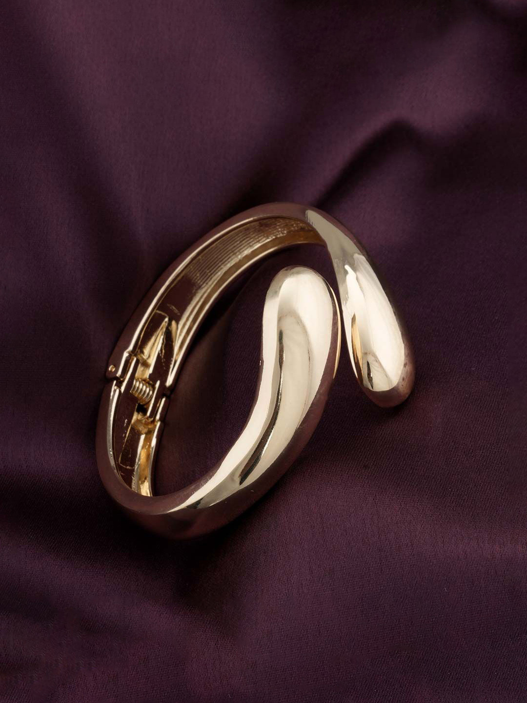 PALMONAS Gold-Plated Waterproof & Anti-Tarnish Stainless Steel Waterdrop Cuff Bracelet