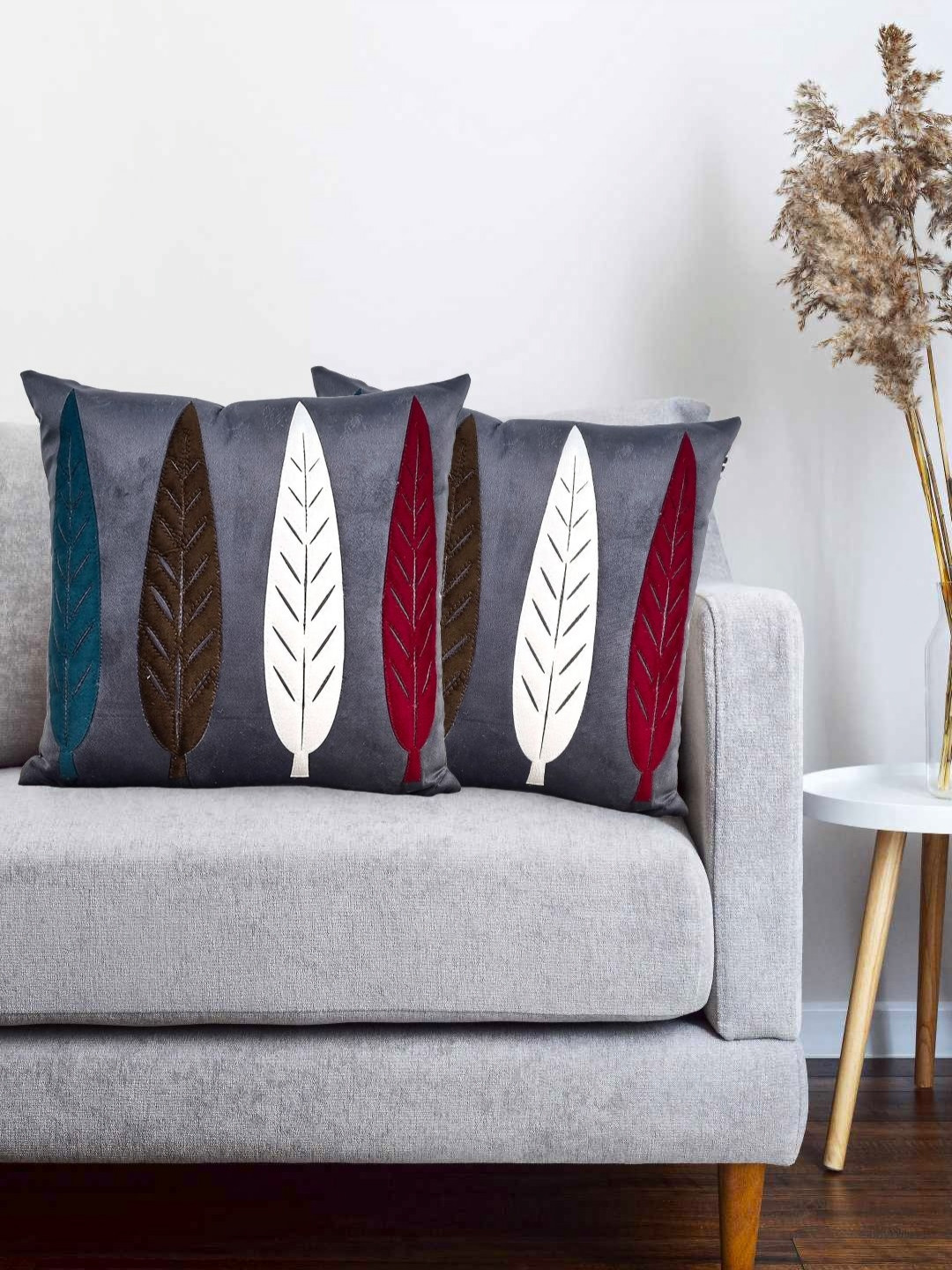 Vinayaka Fab Grey And White 2 Pieces Floral Velvet Square Cushion Covers