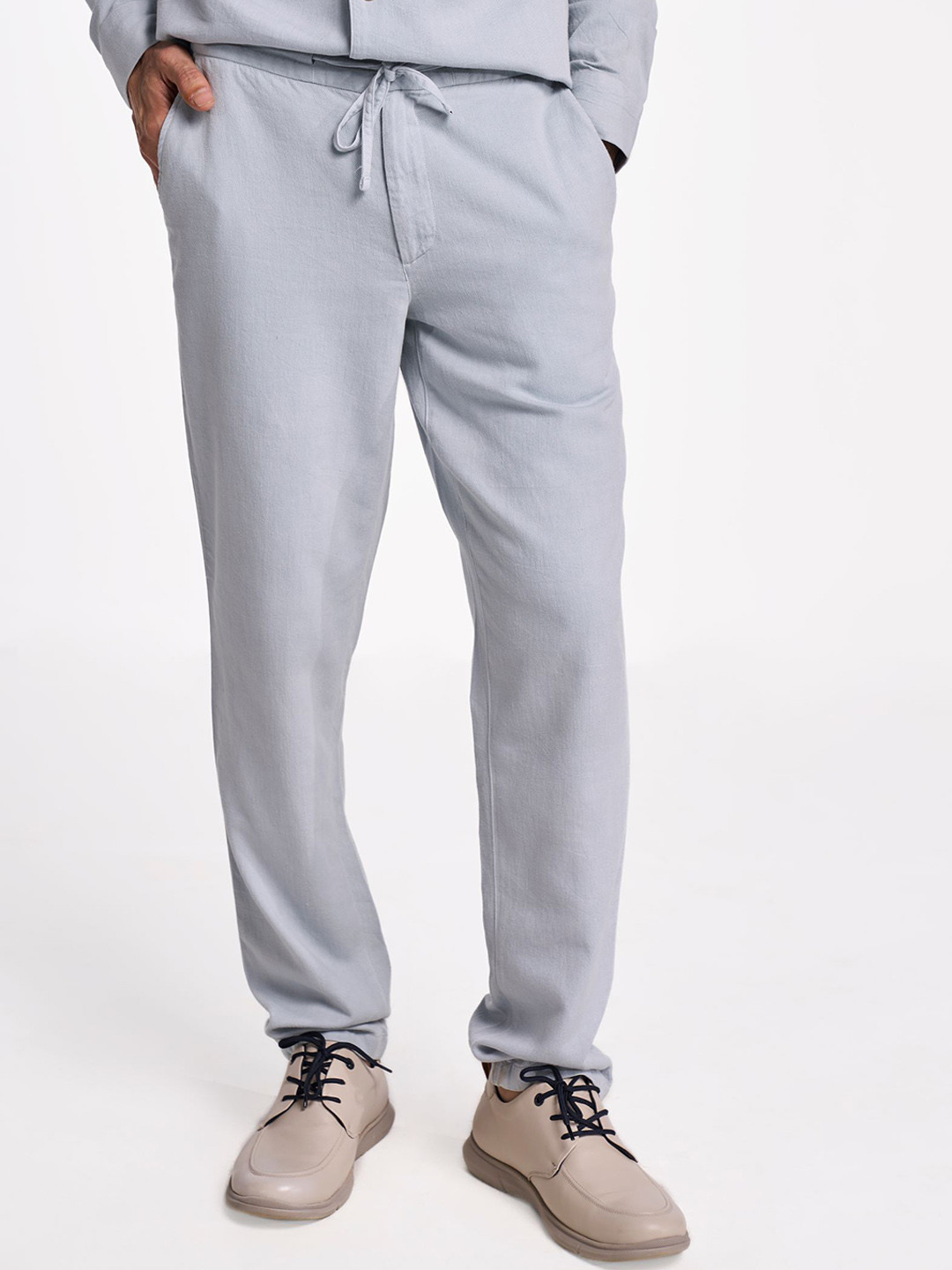 Terra Luna Men Tailored Slim Fit Mid-Rise Chinos Trousers