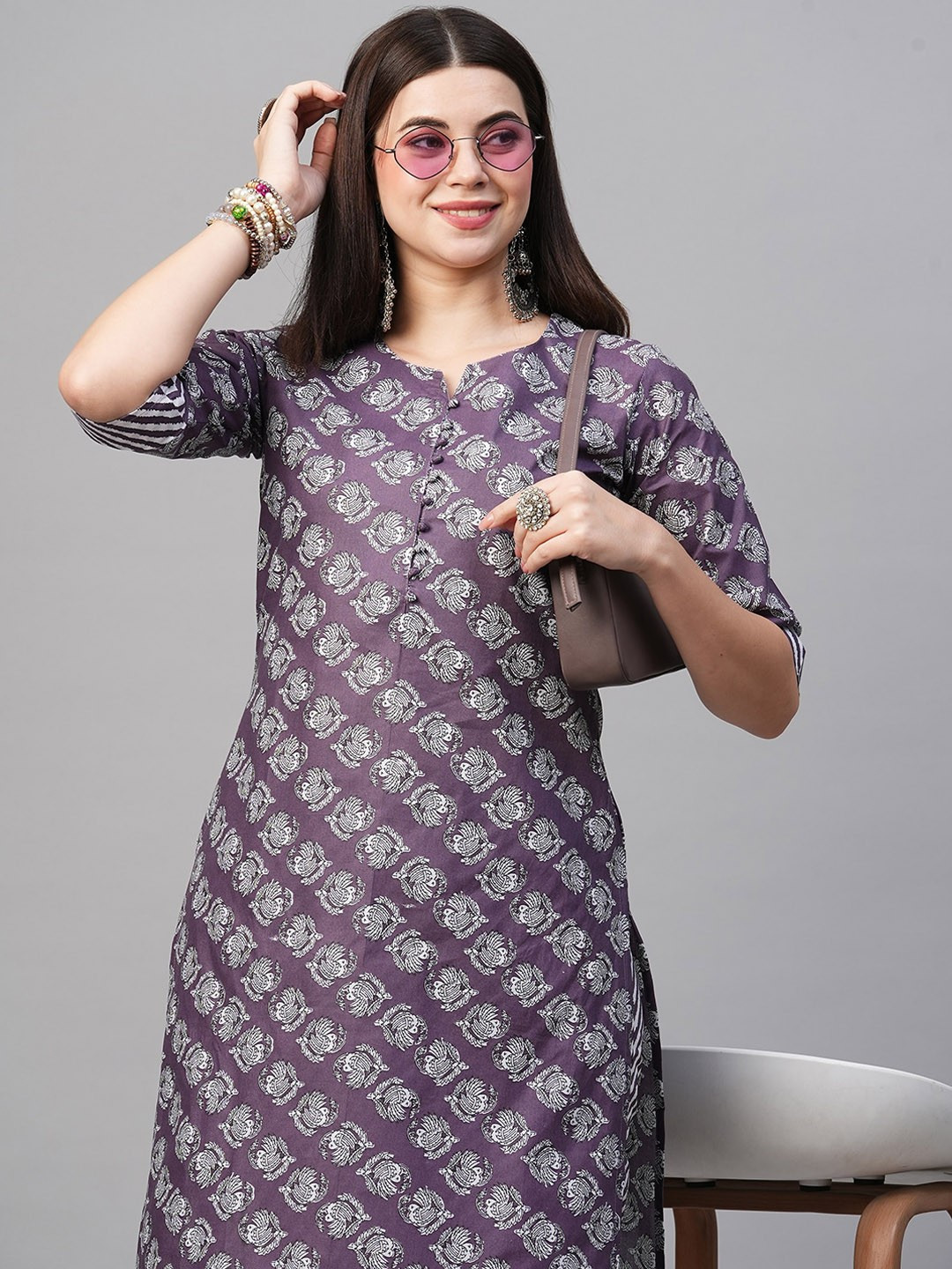DIVASTRI Funnu Floral Printed Notch Neck Straight Kurta With Trousers
