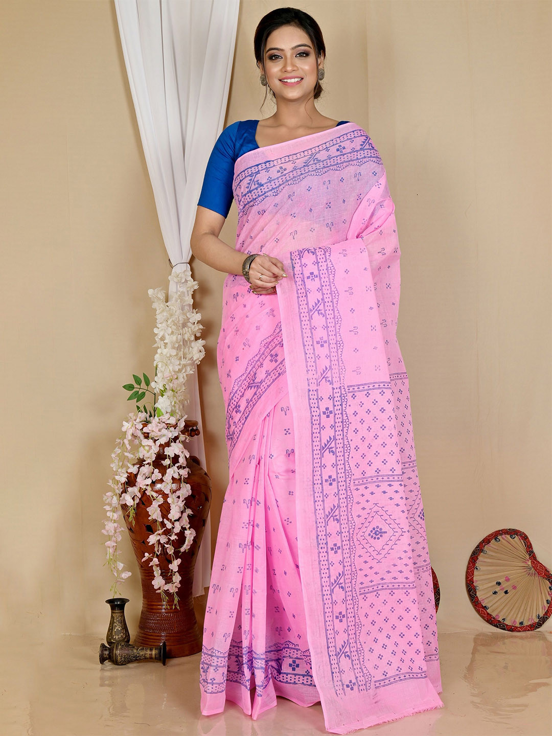 DipDiya Woven Design Pure Cotton Taant Saree