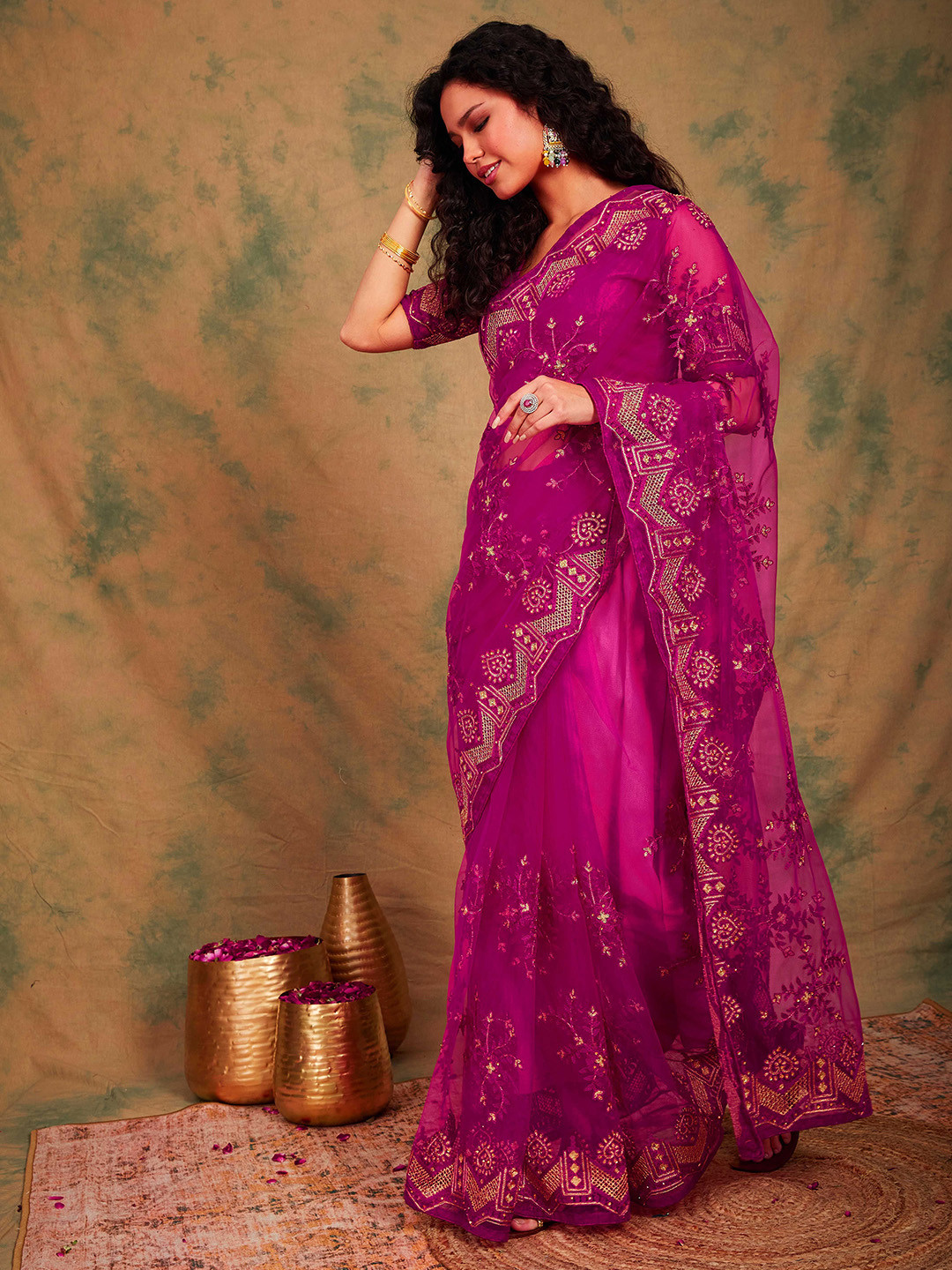 DEVATITHI Floral Pink Embroidered Net Saree