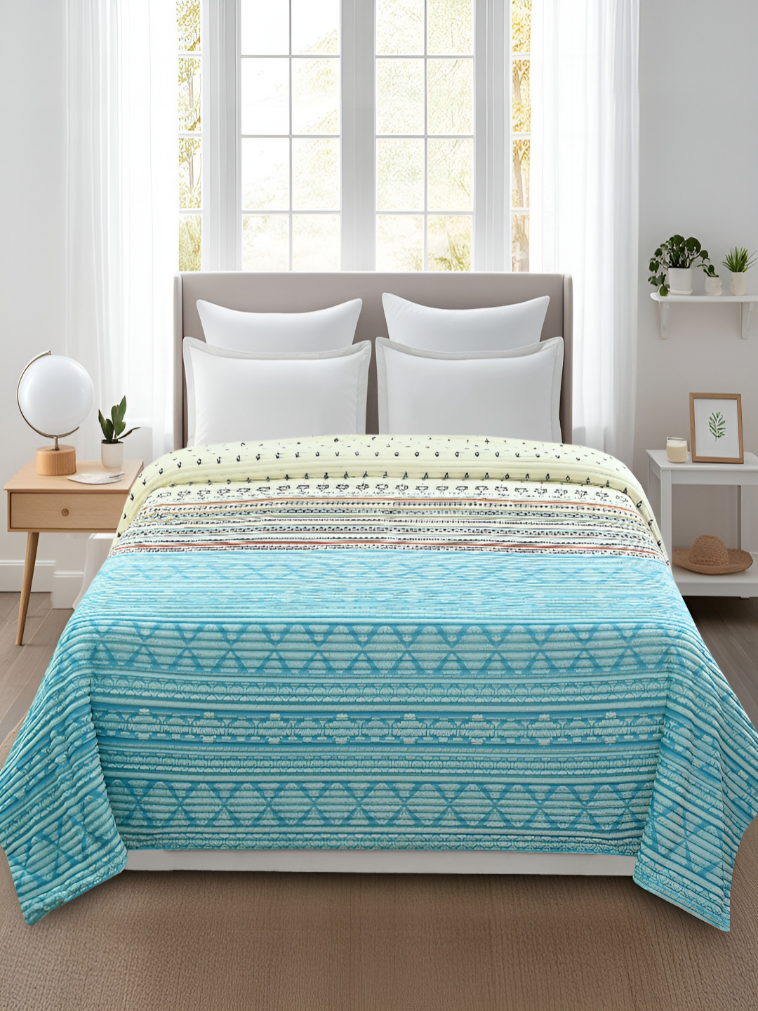 MORADO Sea Green & Beige Printed Queen Size Duvet Cover With Zipper