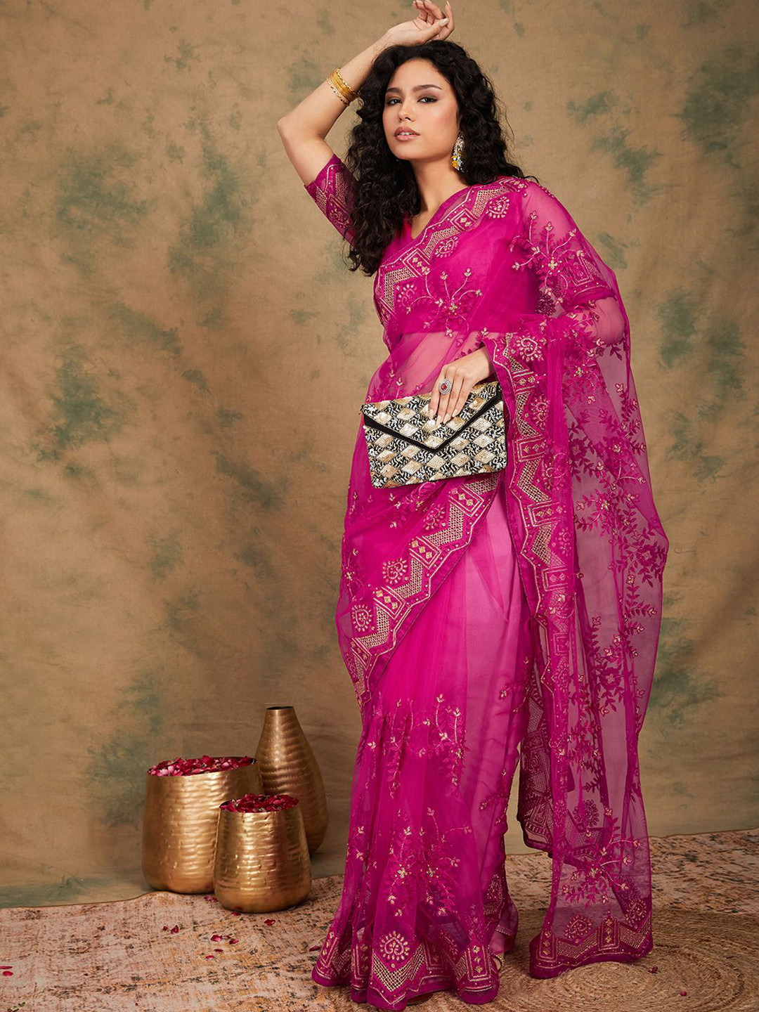 DEVATITHI Pink Net Saree