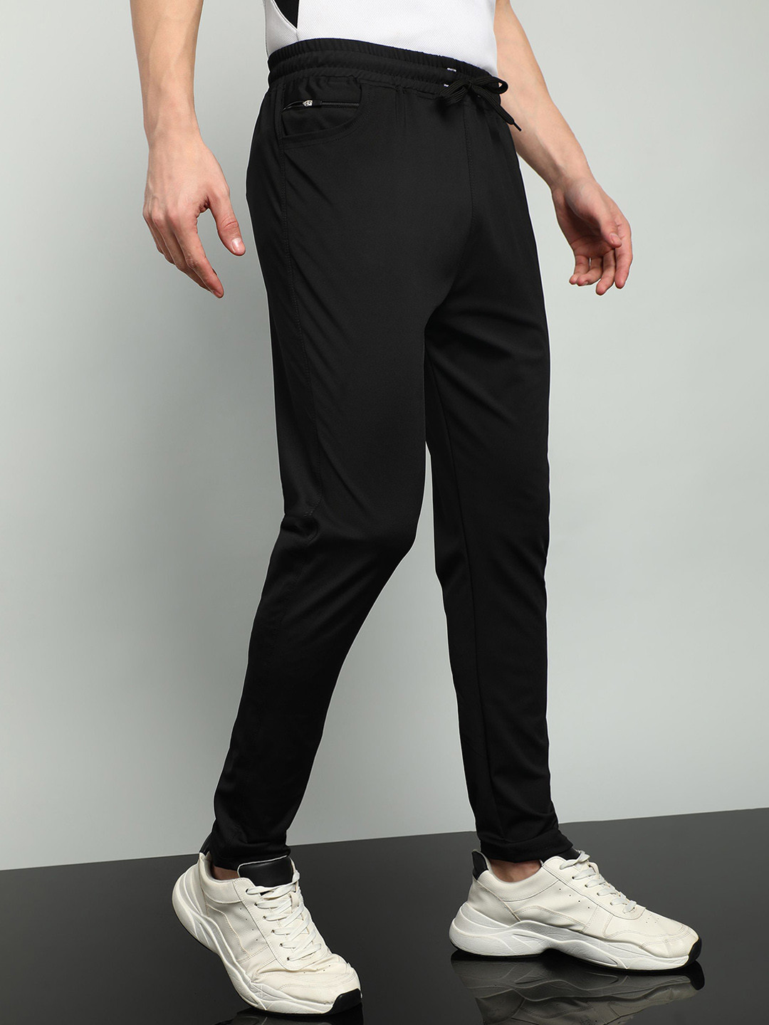 YUNEK Men Mid Rise Track Pants