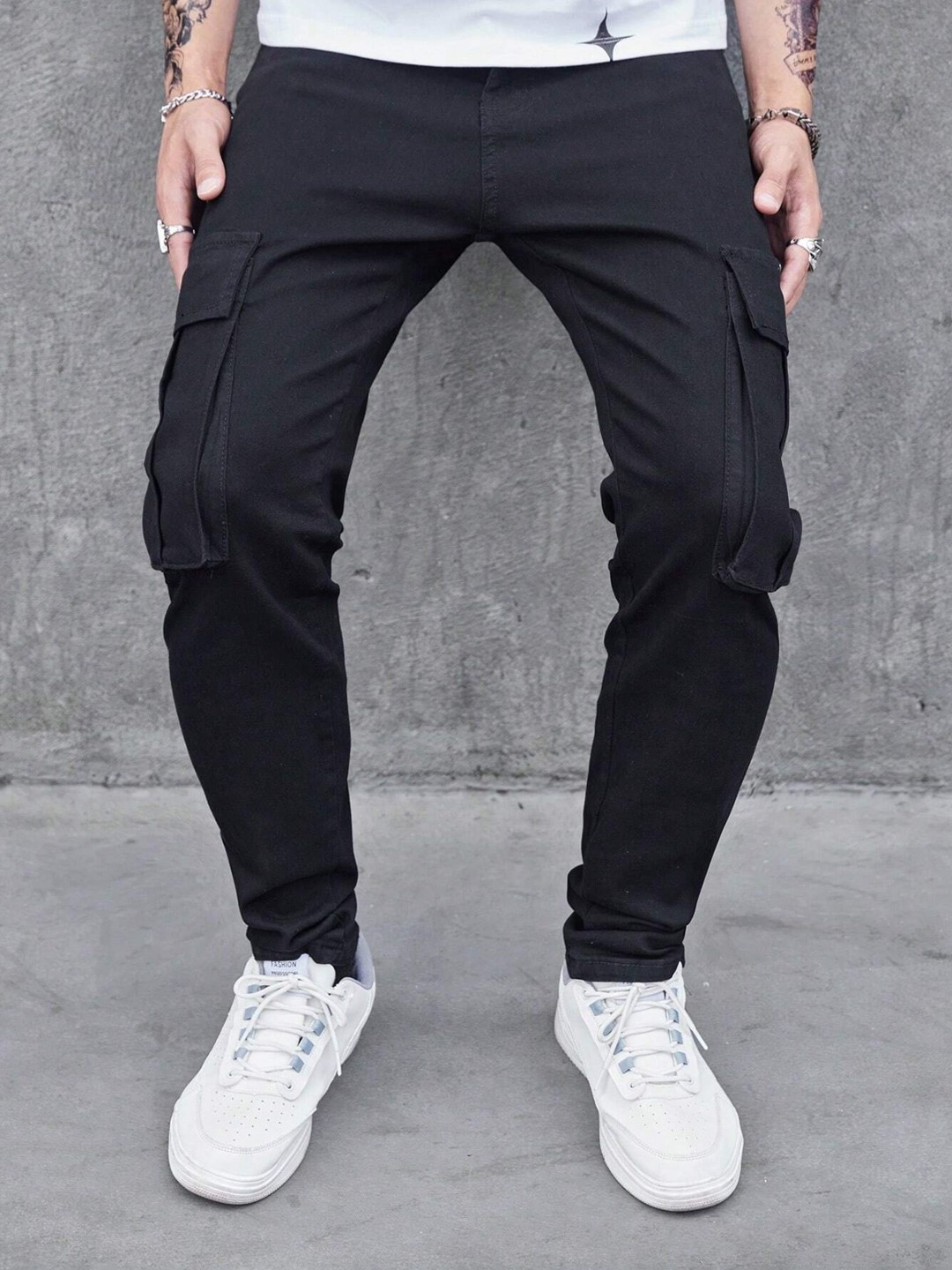 MASTERLY WEFT Men Super Relaxed Fit Slash Knee Stretchable Jeans