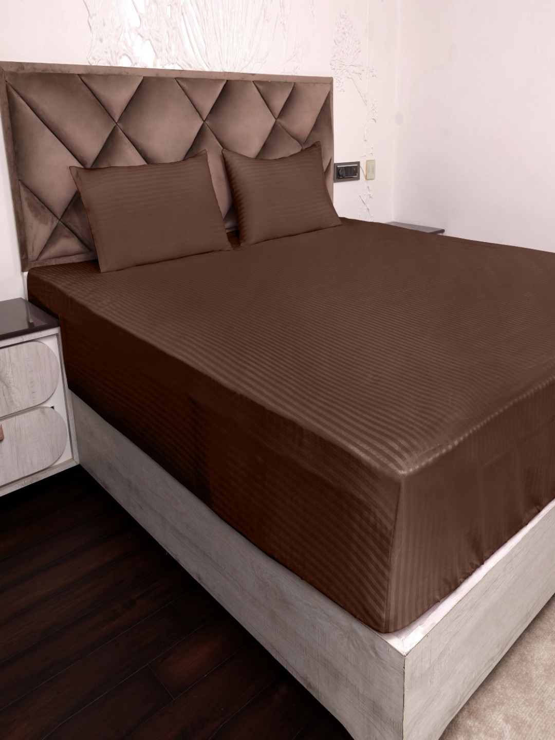 AJISH Brown Striped Cotton Breathable 310 TC Fitted Queen Fine Bedsheet with 2 Pillow Covers-60 x 78 inches