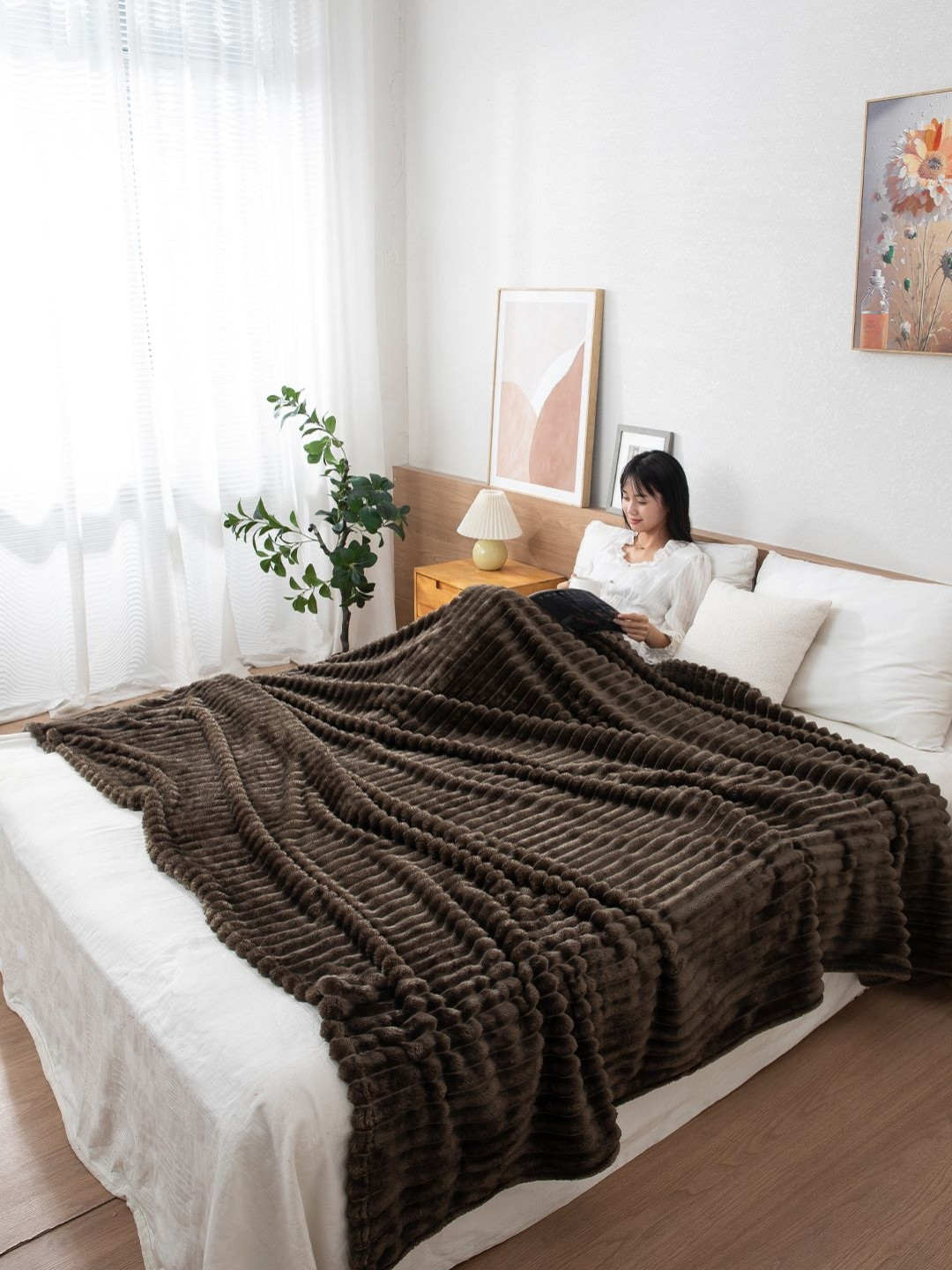 HOKIPO Brown Fleece AC Room 210 GSM Double Bed Blanket