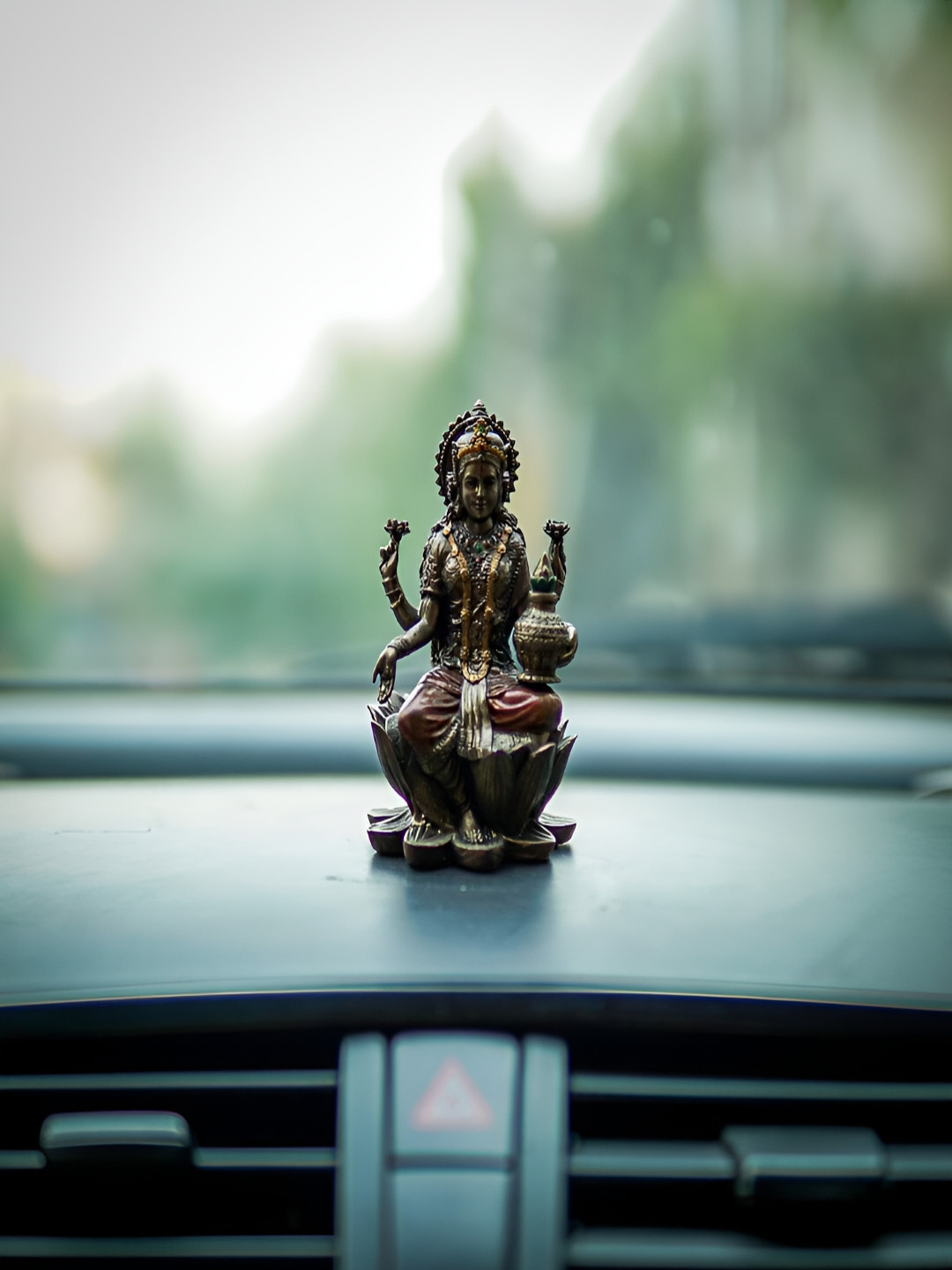 Craftlayout Maa Lakshmi Bronze Polyresin Glossy Prayer Room Small Showpiece - 3.2 Inches