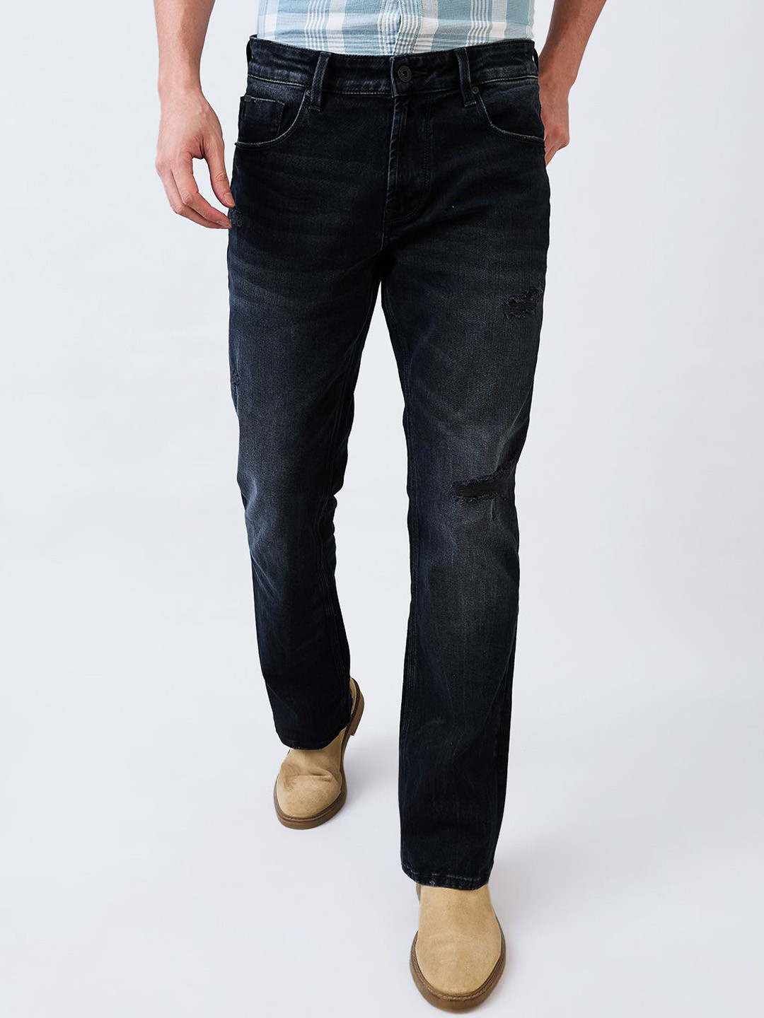 SPYKAR Men Light Fade Low Distress Jeans