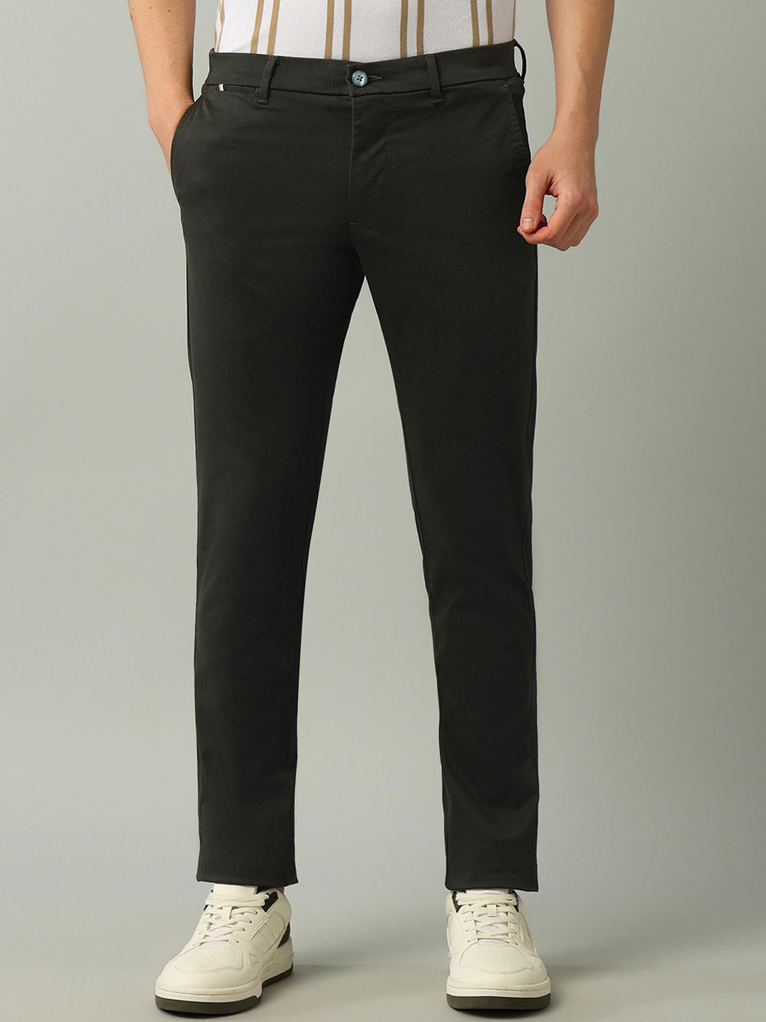 Arrow Sport Autoflex Men Slim Fit Chino Trousers