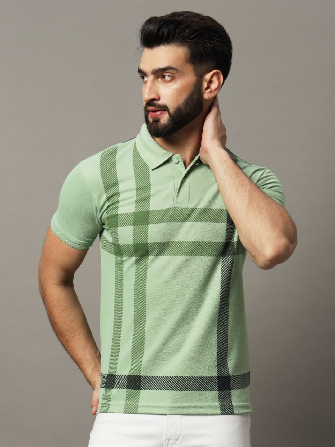 HUSHBUCKS Men Checked Polo Collar Applique T-shirt