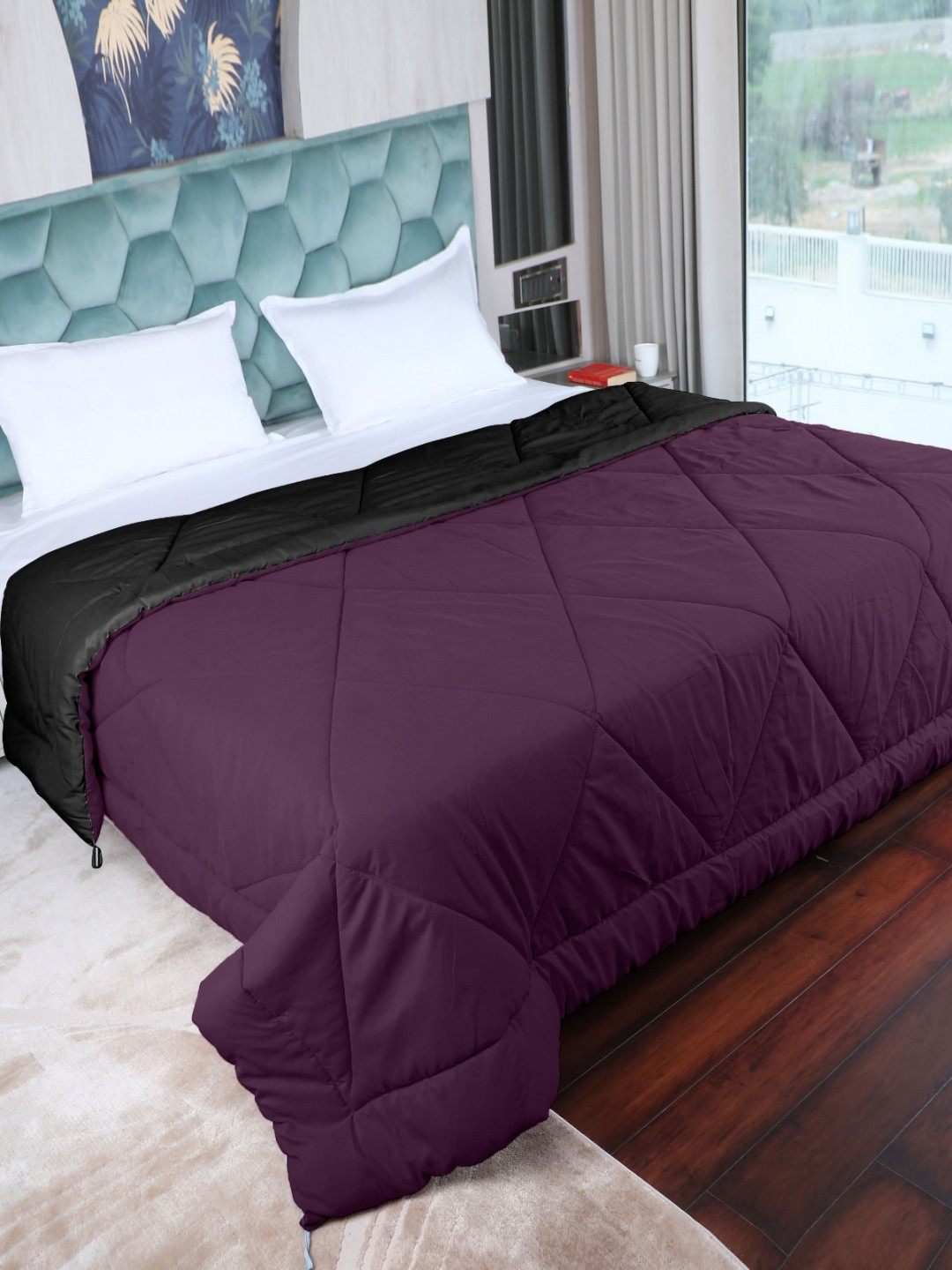 AJISH Black & Burgundy Geometric 210 GSM AC Room Reversible Double Bed Comforter