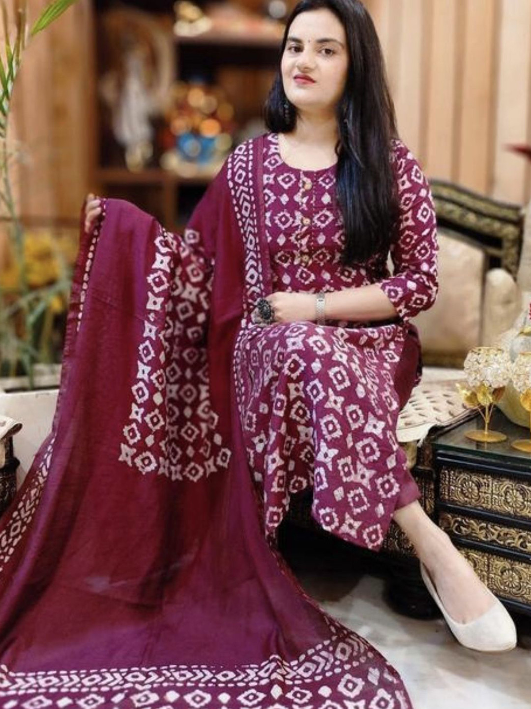 Samiksha Textile Ethnic Motifs Printed Straight Kurta with Trousers & With Dupatta