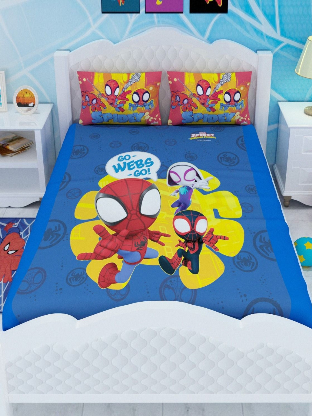 Marvel Blue Cartoon Characters Cotton Skin-Friendly 180 TC King Bedsheet with 2 Pillow Covers-270 x 270 cm