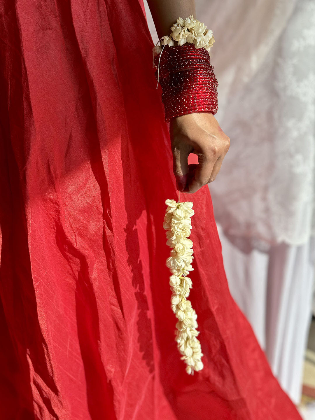 Janpath Online Set Of 12 Stones-Studded Bangles