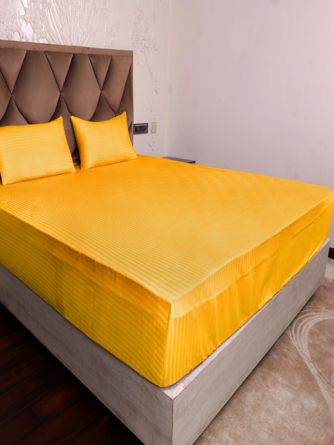 AJISH Mustard Striped Cotton Breathable 300 TC Fitted Single Fine Bedsheet with a Pillow Cover-92 x 198 cm