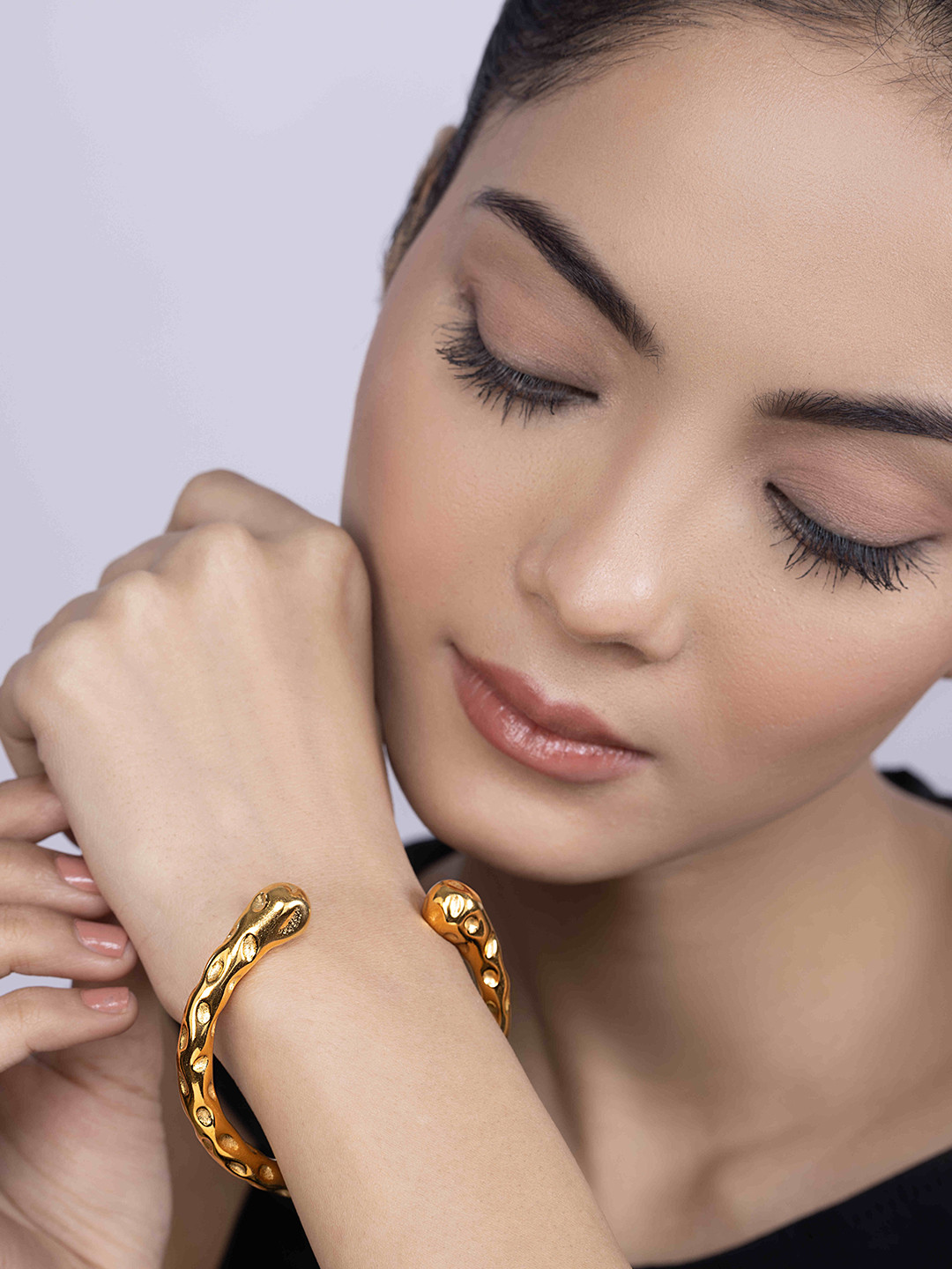 KAORI BY SHREYA AGARWAL Gold-Plated Stainless Steel Textured Tonque Cuff Bracelet