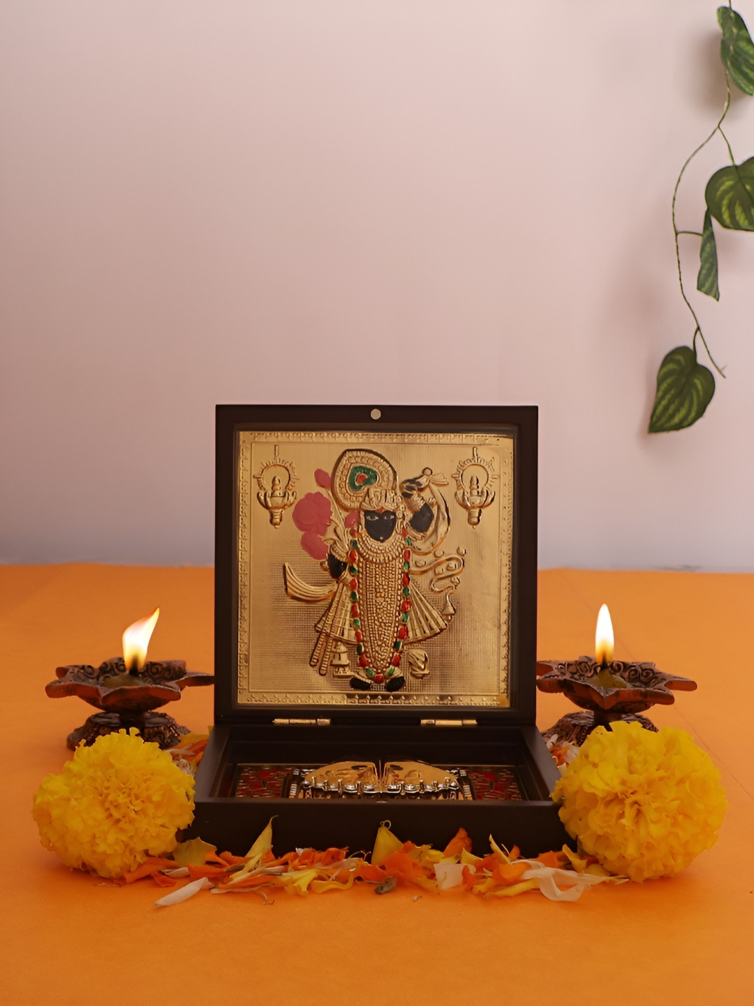 INTERNATIONAL GIFT Gold-Toned Balaji Charan Paduka Religious Foot Prints Pooja Essentials